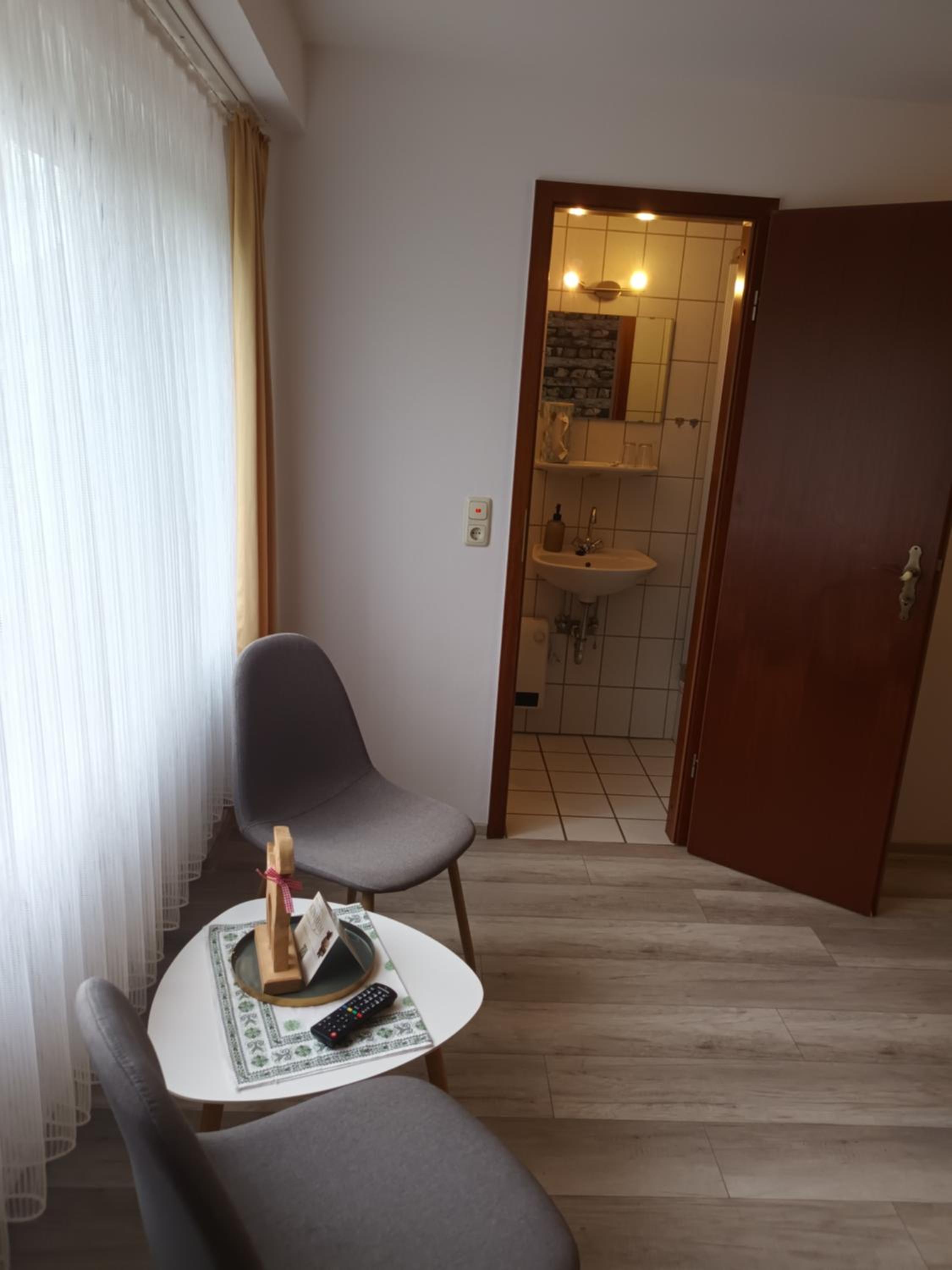Large Double Room photo 3