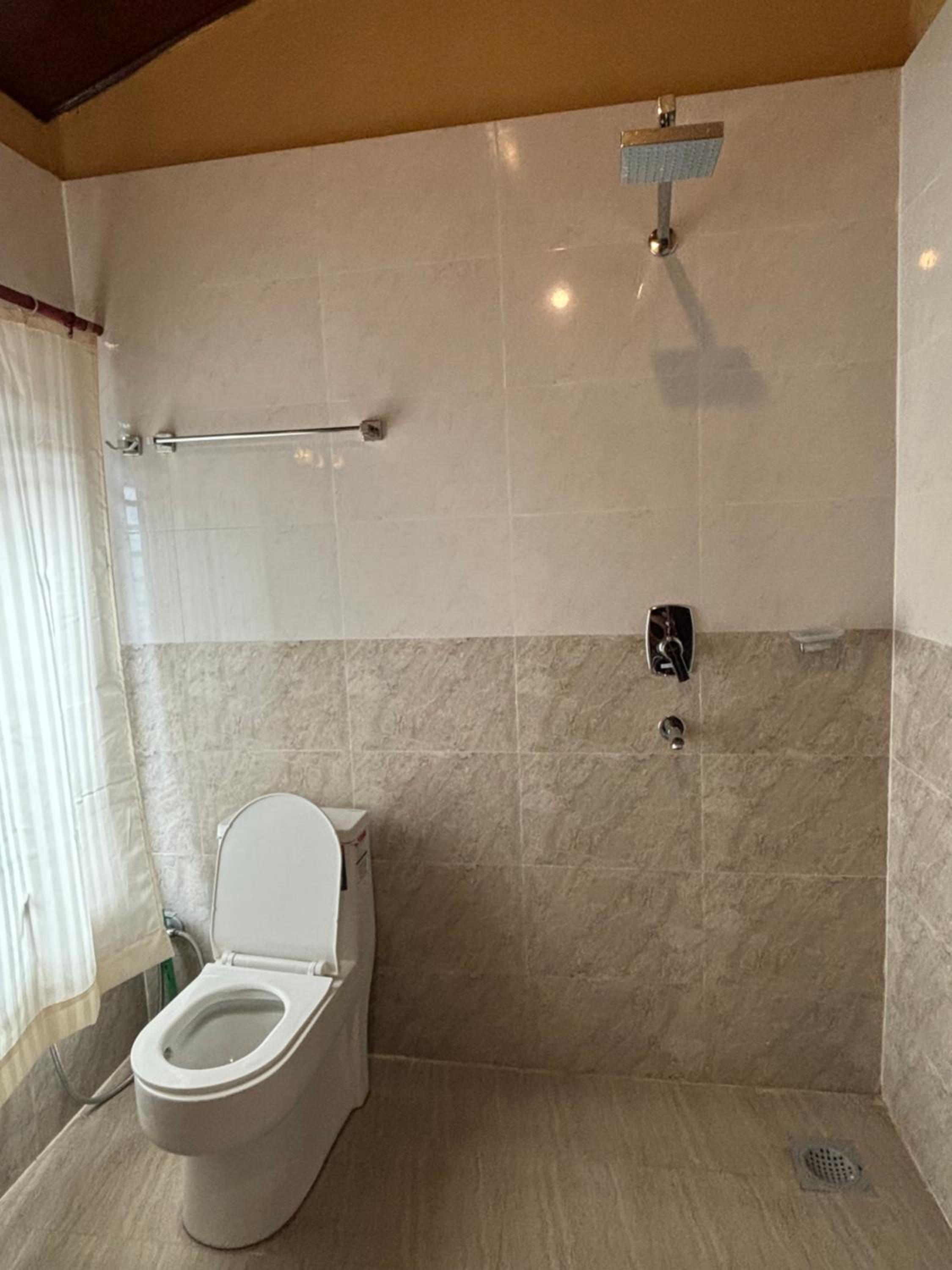 Deluxe Double Room (2 Adults + 1 Child) photo 3