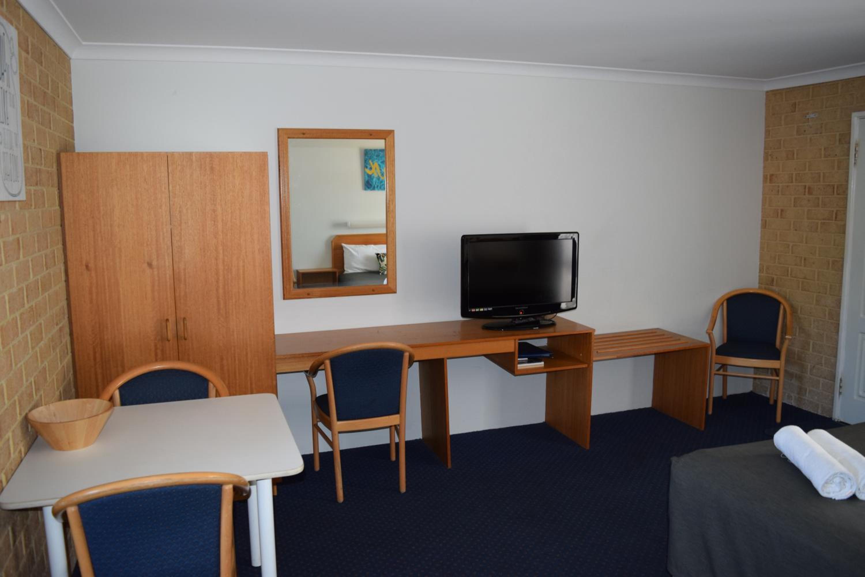 Standard Family Room photo 2