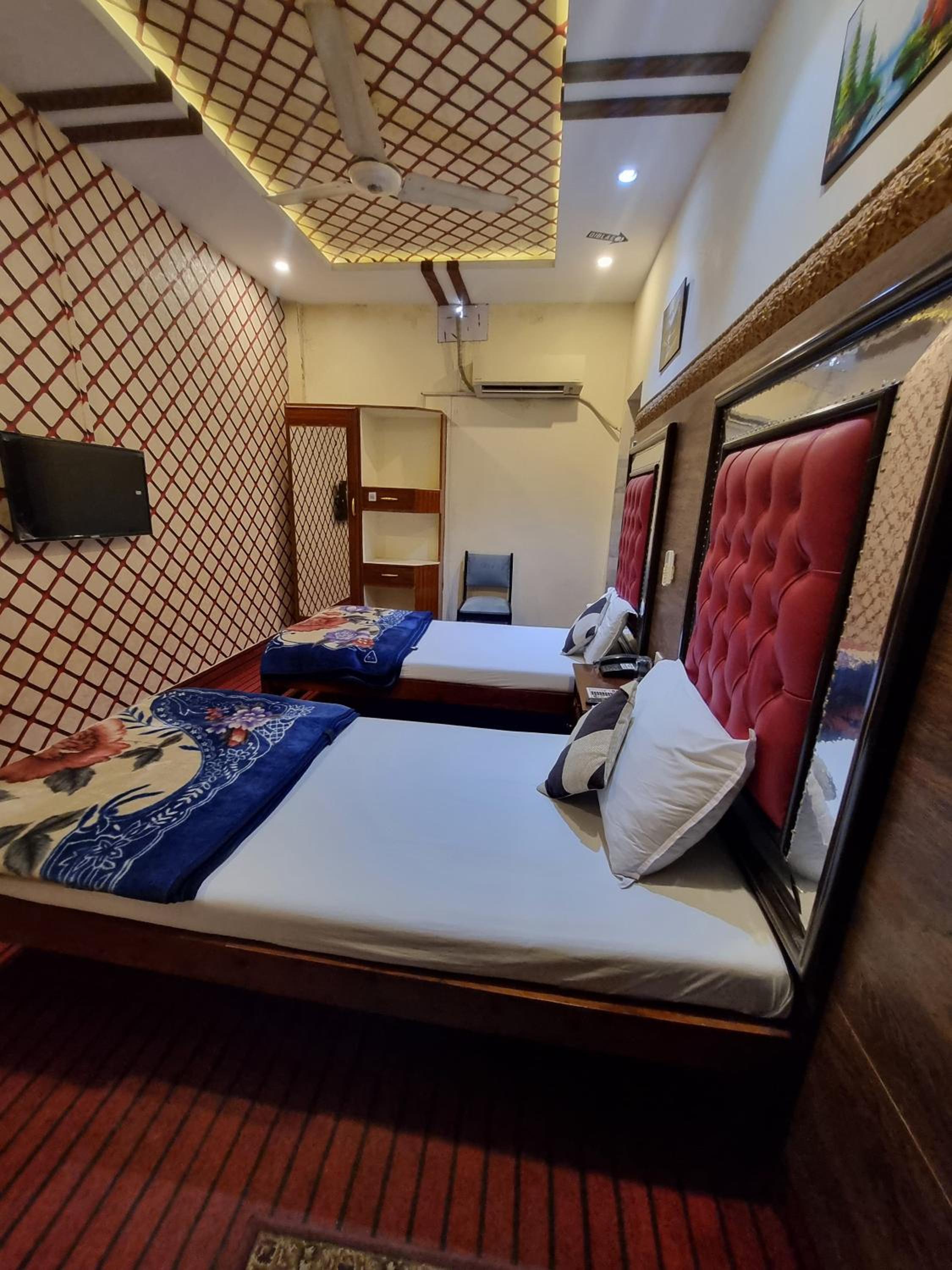 Deluxe Double Room photo 3