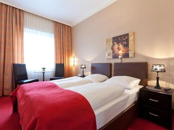 Double Room - Photo 5