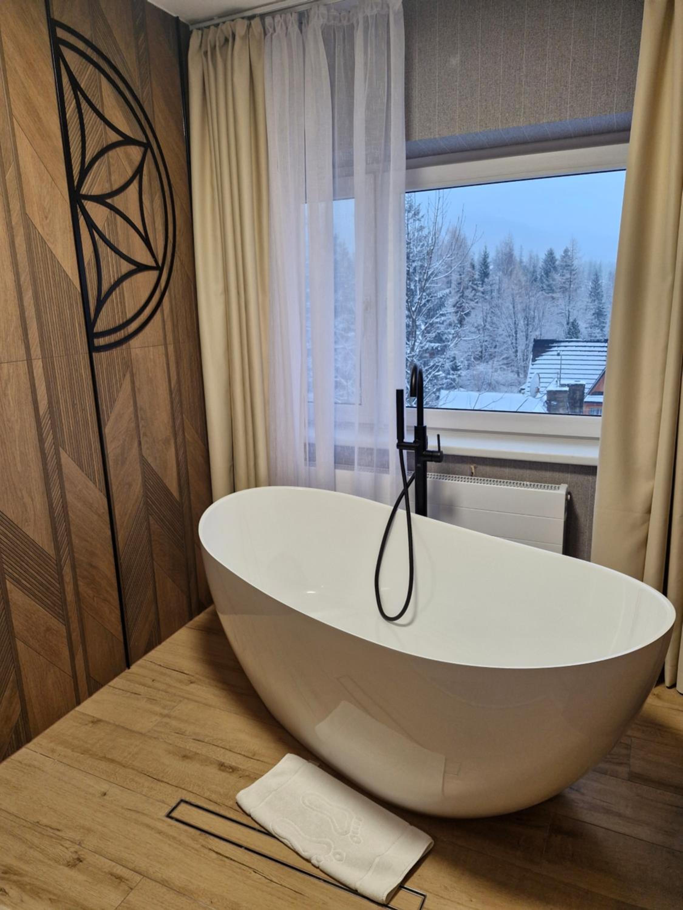 One bedroom Suite Apartment with bath
