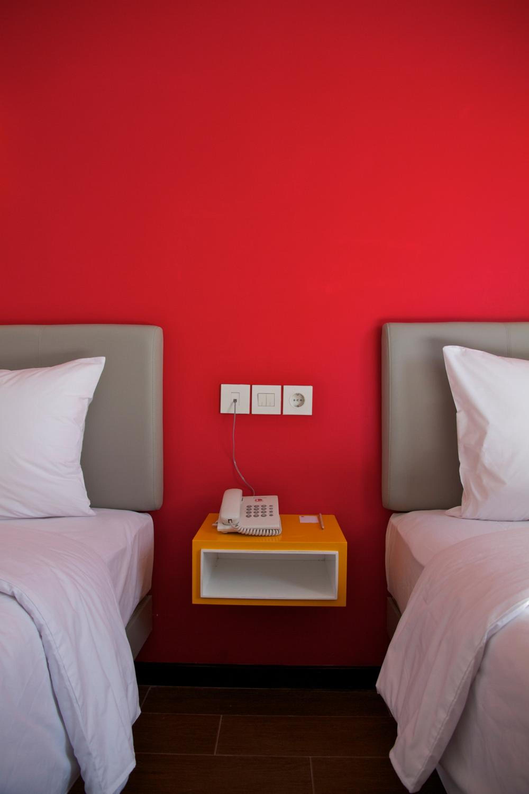 Smart Twin Room photo 2