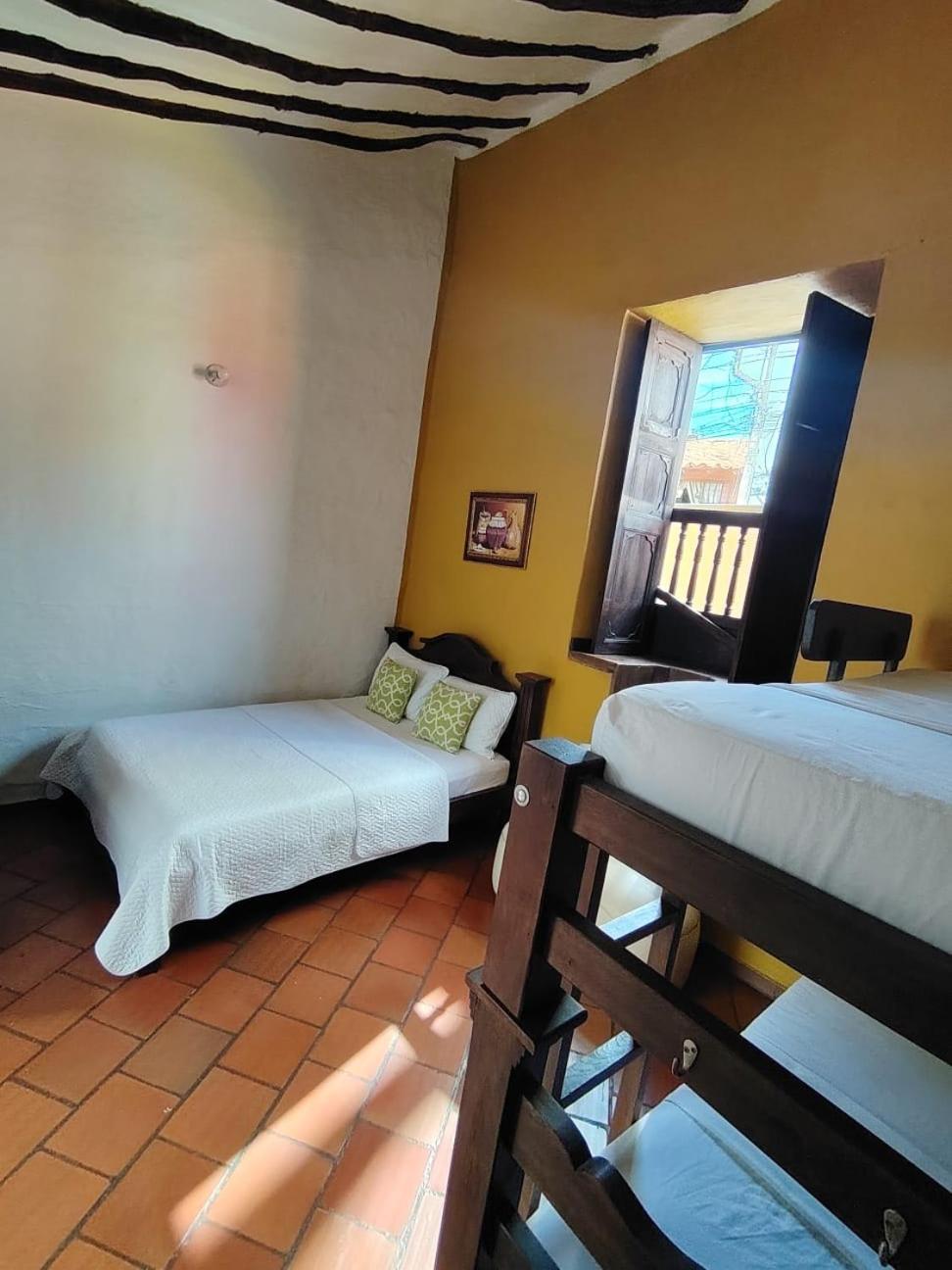 Economy Quadruple Room with Shared Bathroom photo 1