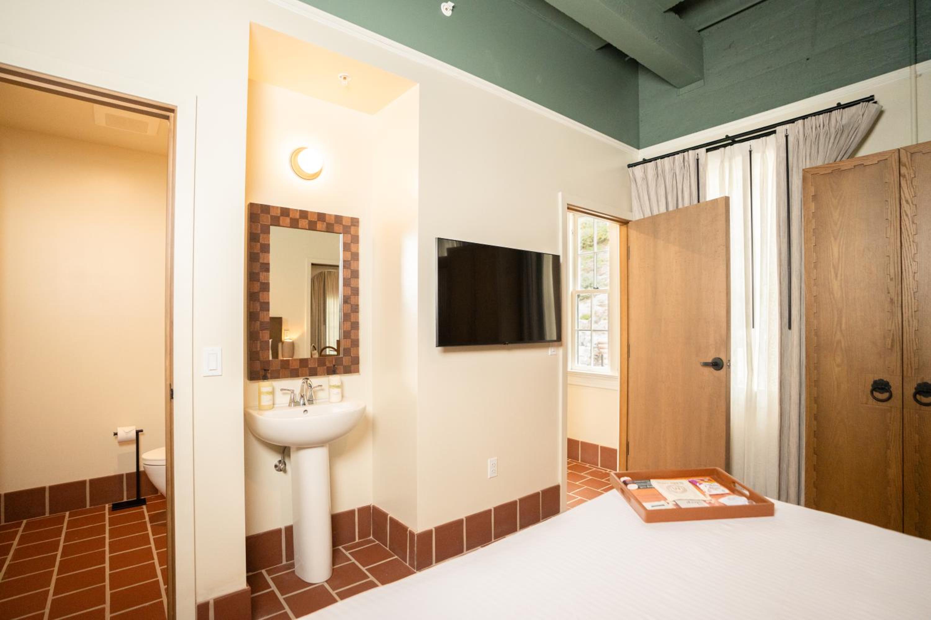 Two-Bedroom Suite