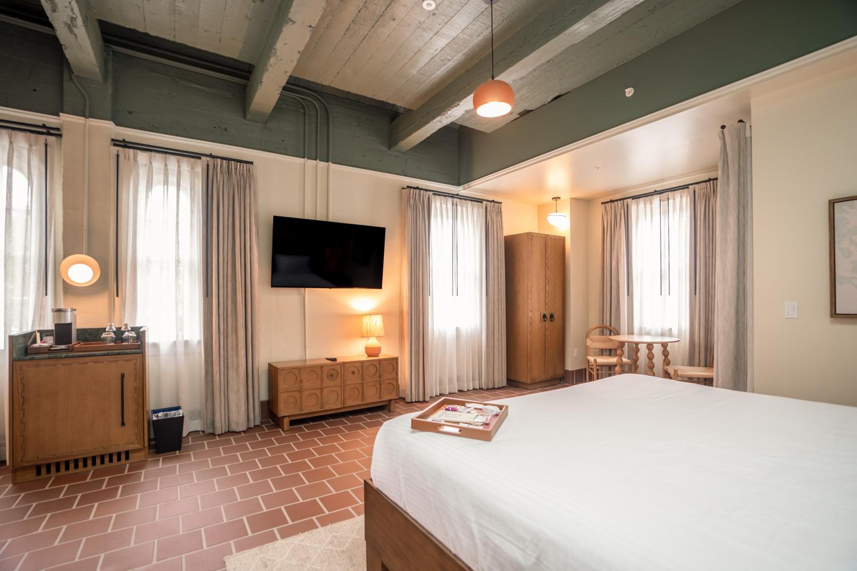 Superior King Room photo 2