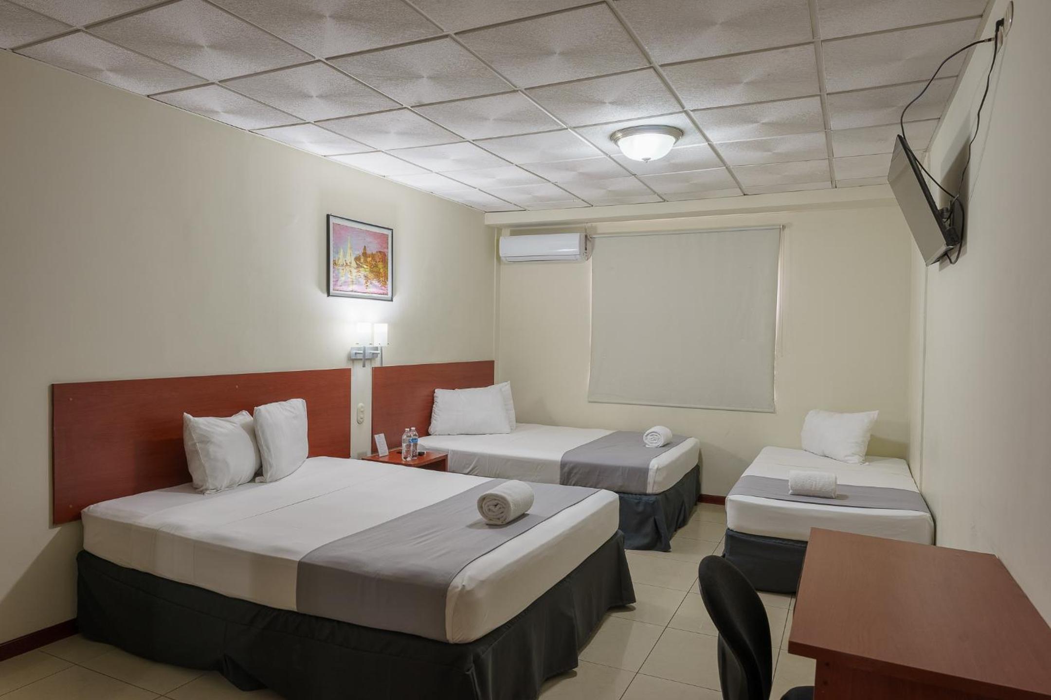 Triple Room photo 2