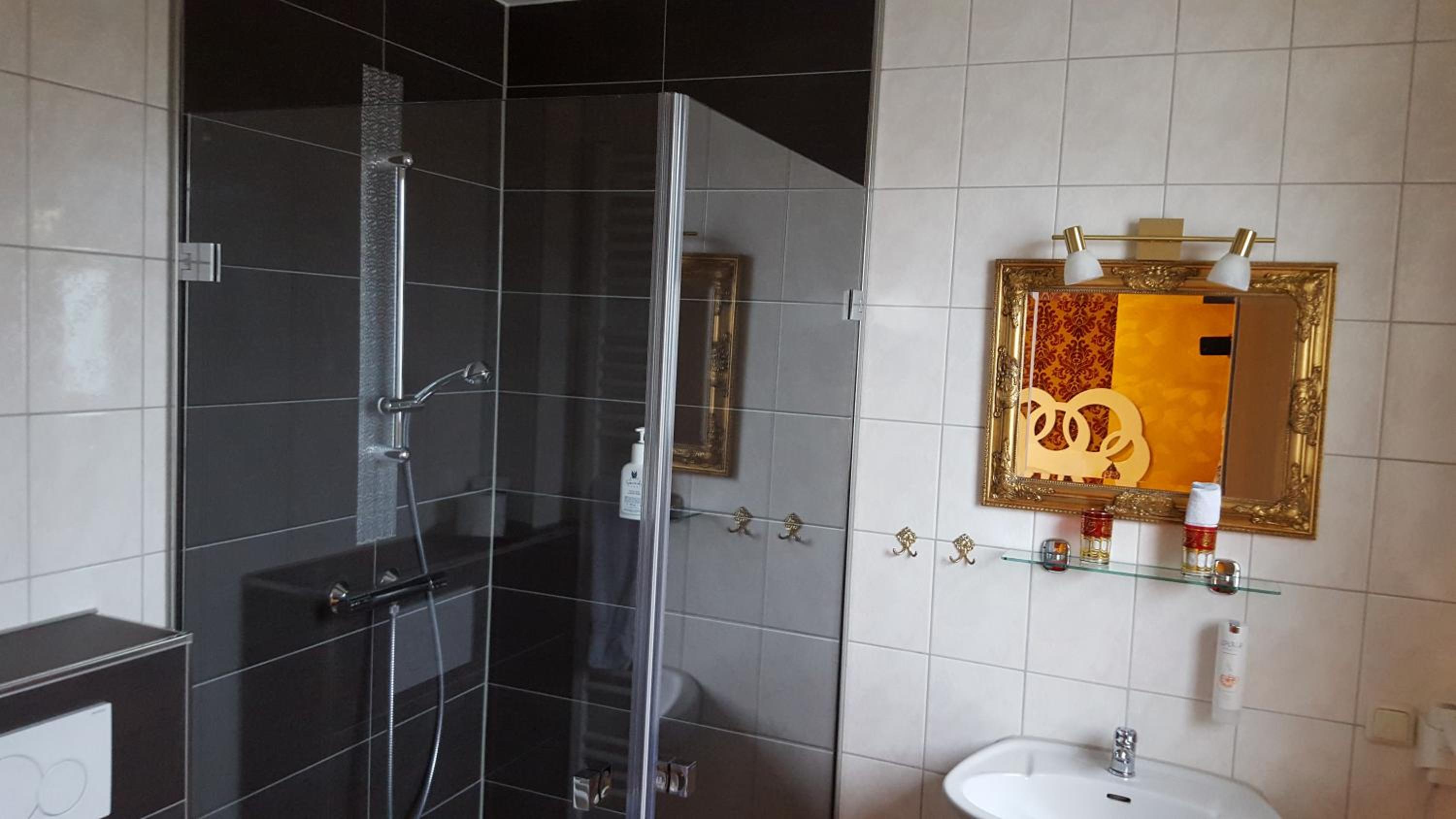 Theme Double Room - Photo 15