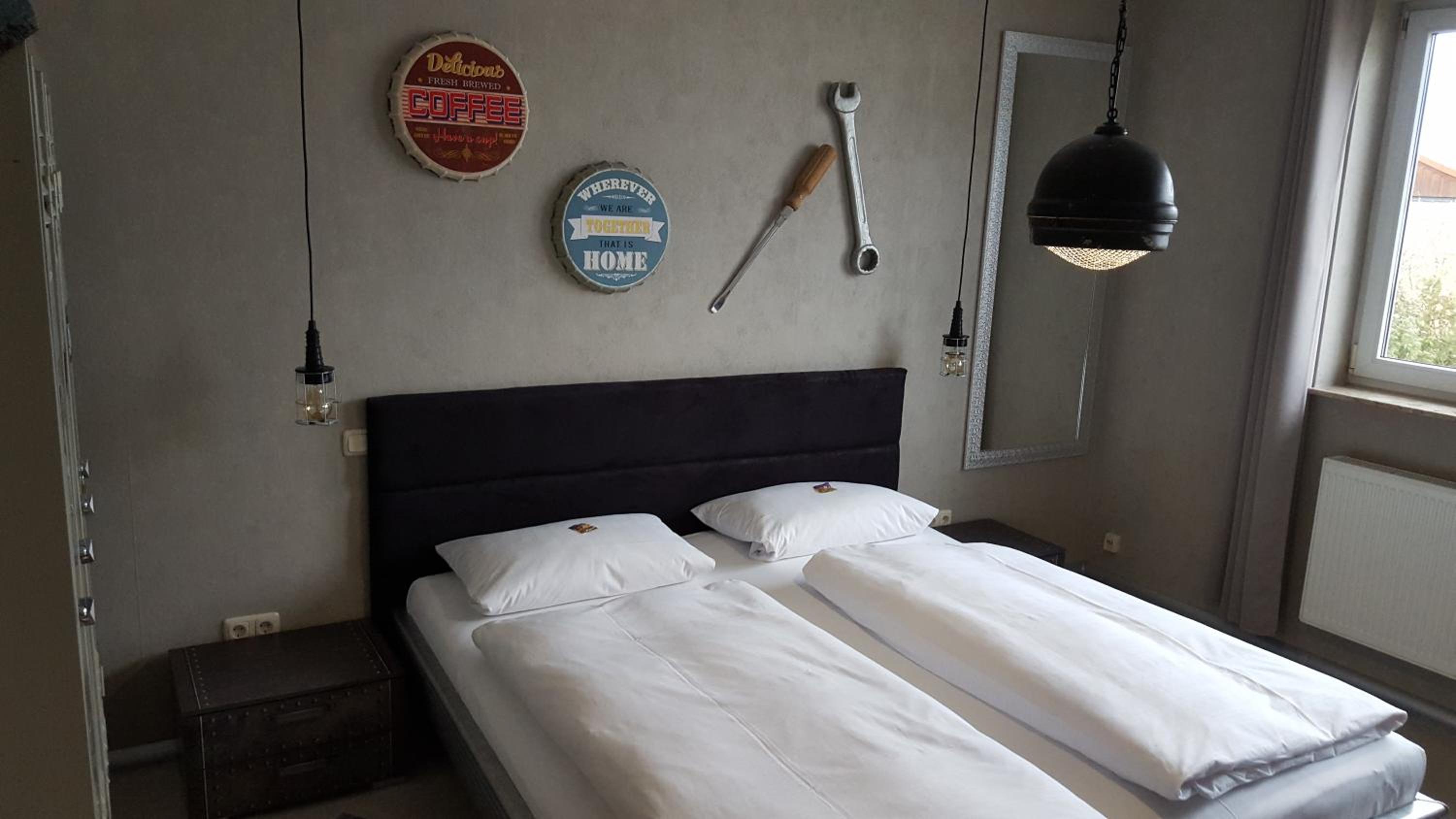Theme Double Room - Photo 16