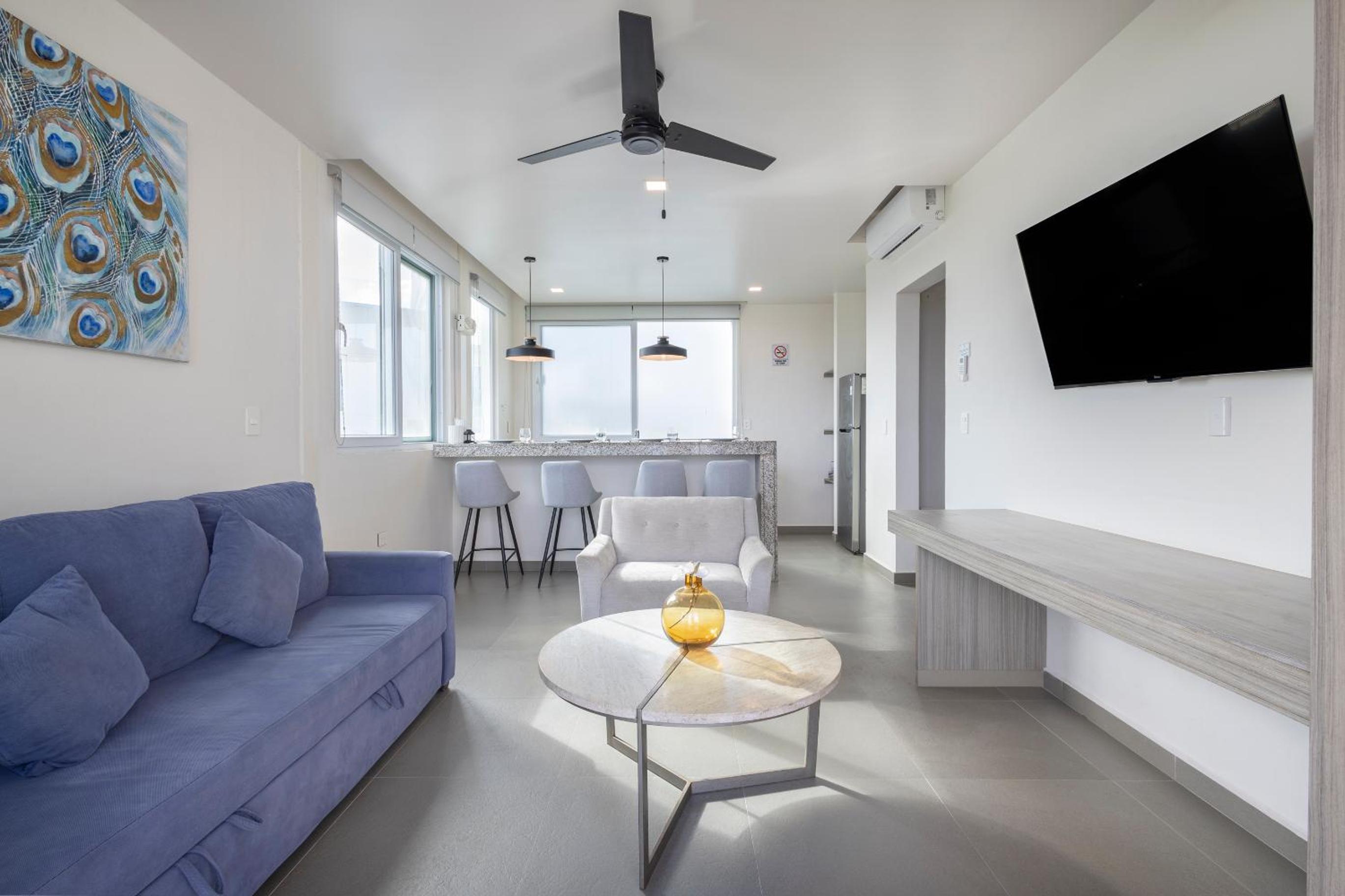 King Suite with Ocean View - Photo 10