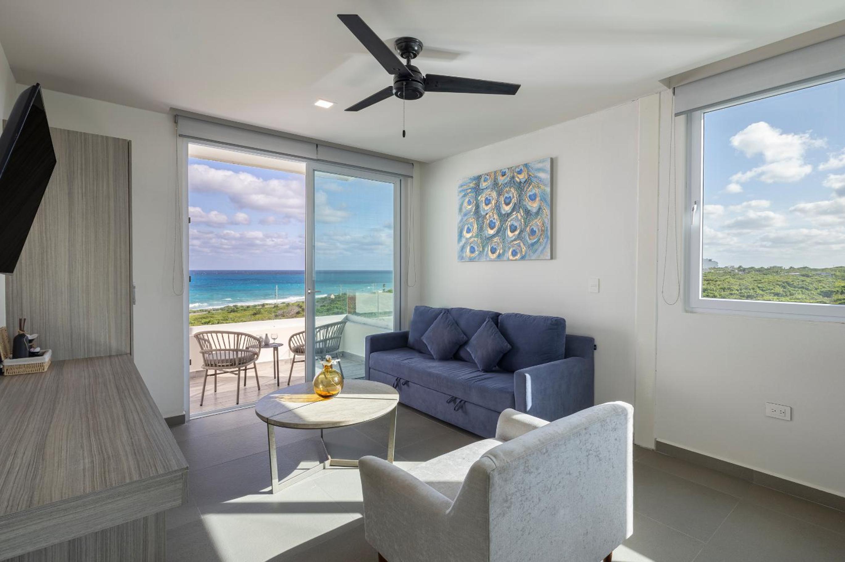 King Suite with Ocean View - Photo 7
