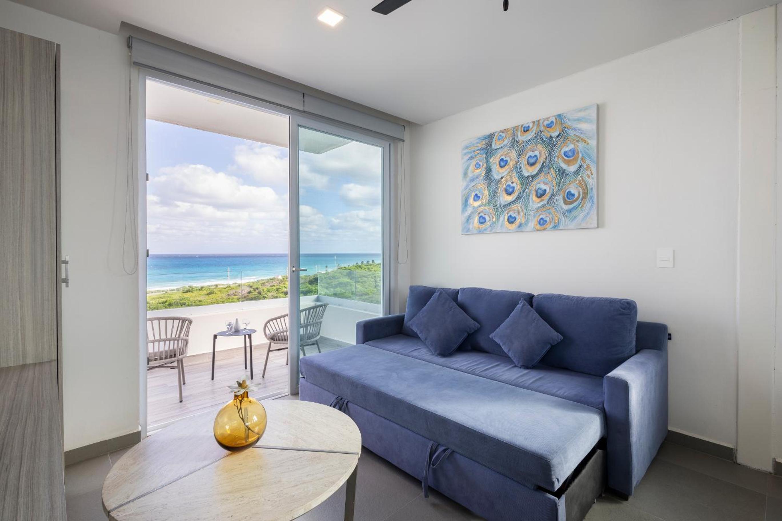 King Suite with Ocean View - Photo 6