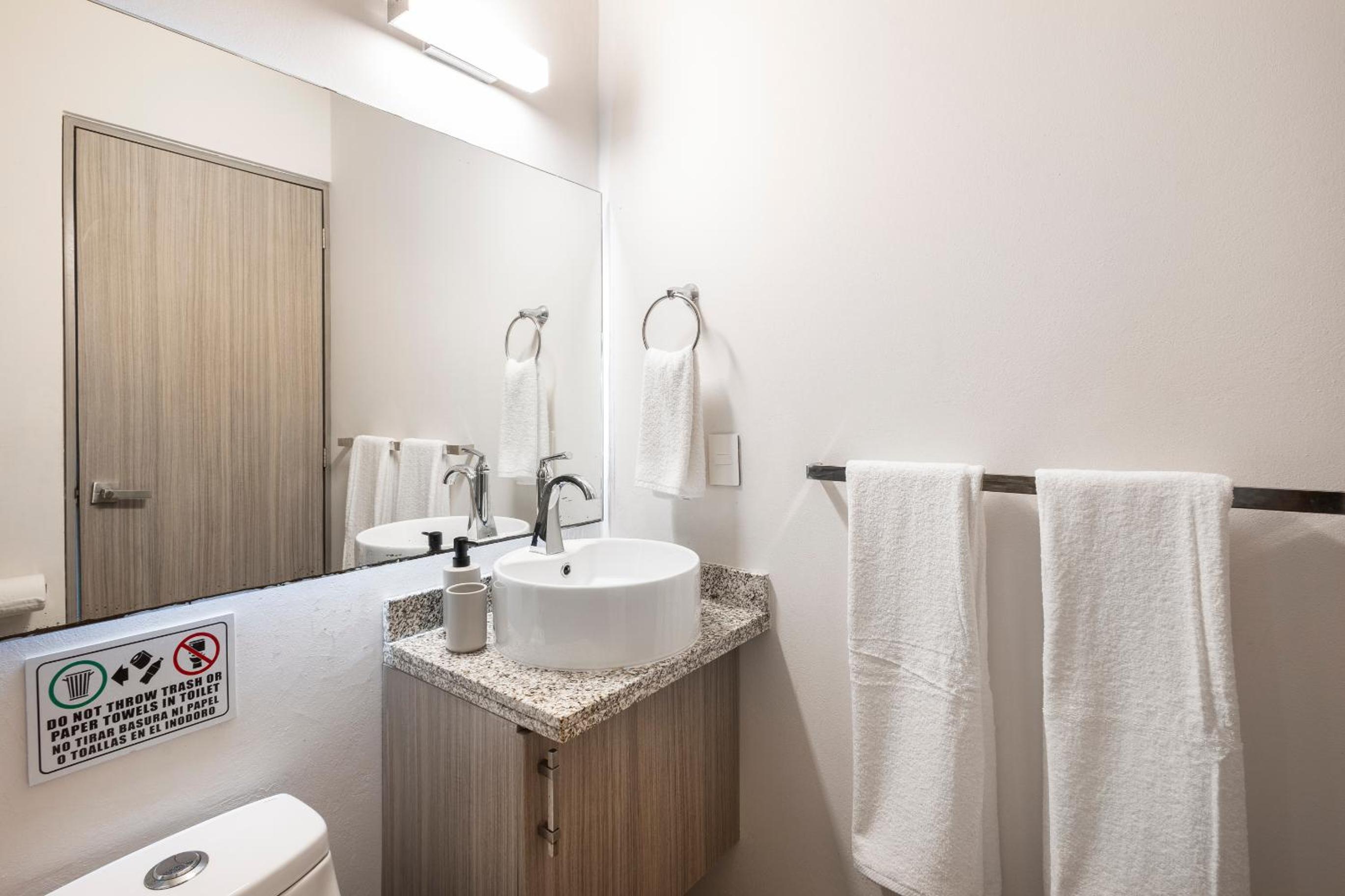 Junior Suite with Garden View - Photo 2