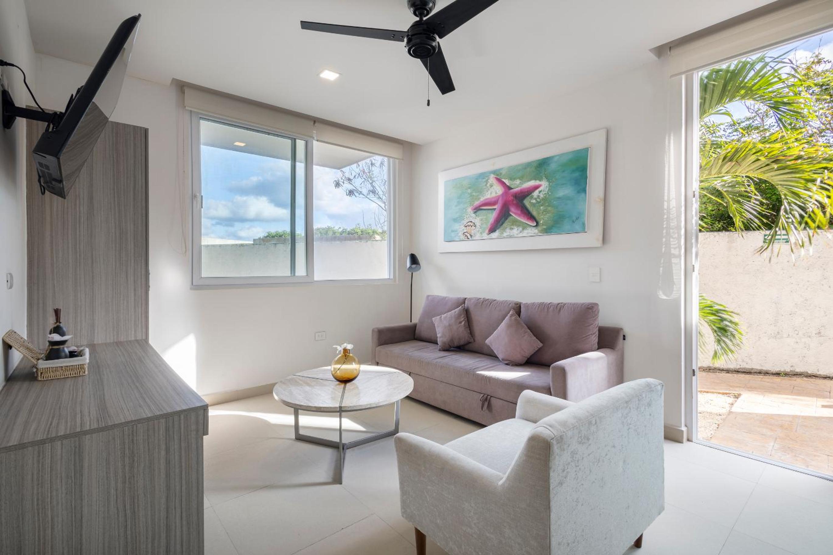 Junior Suite with Garden View - Photo 10