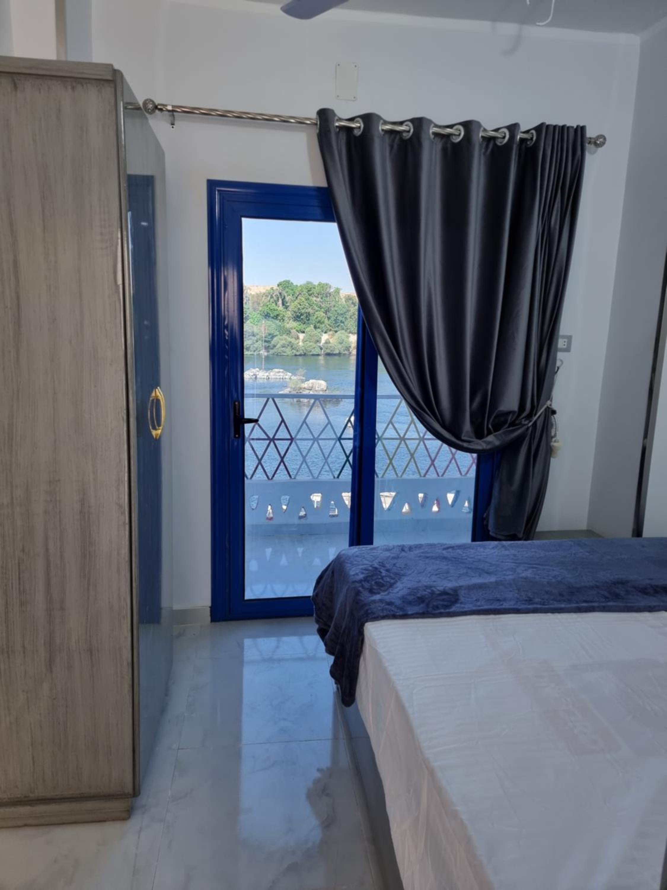 Standard Twin Room with Sea View
