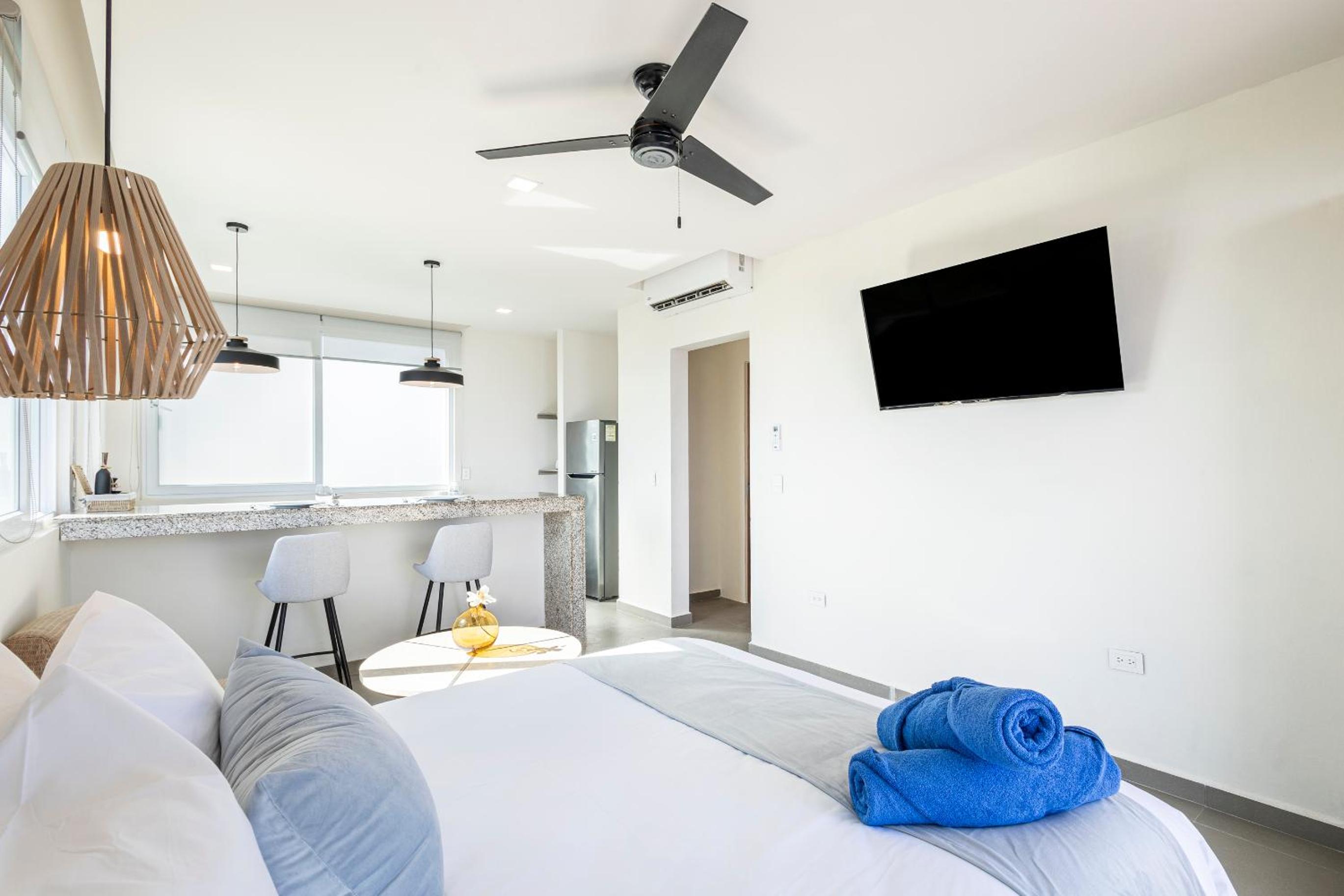 Suite with Sea View - Photo 5