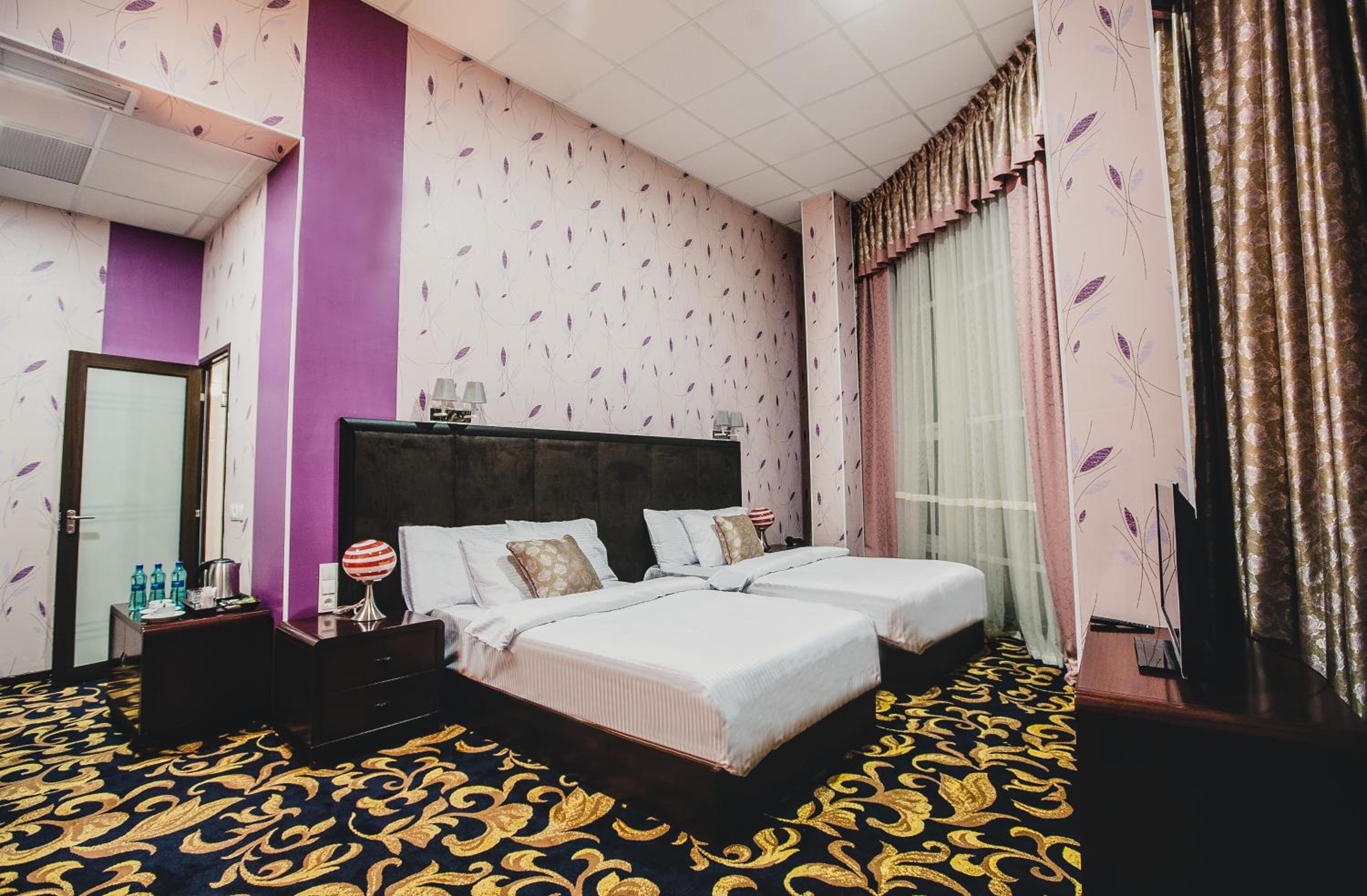 Deluxe Twin Room photo 1