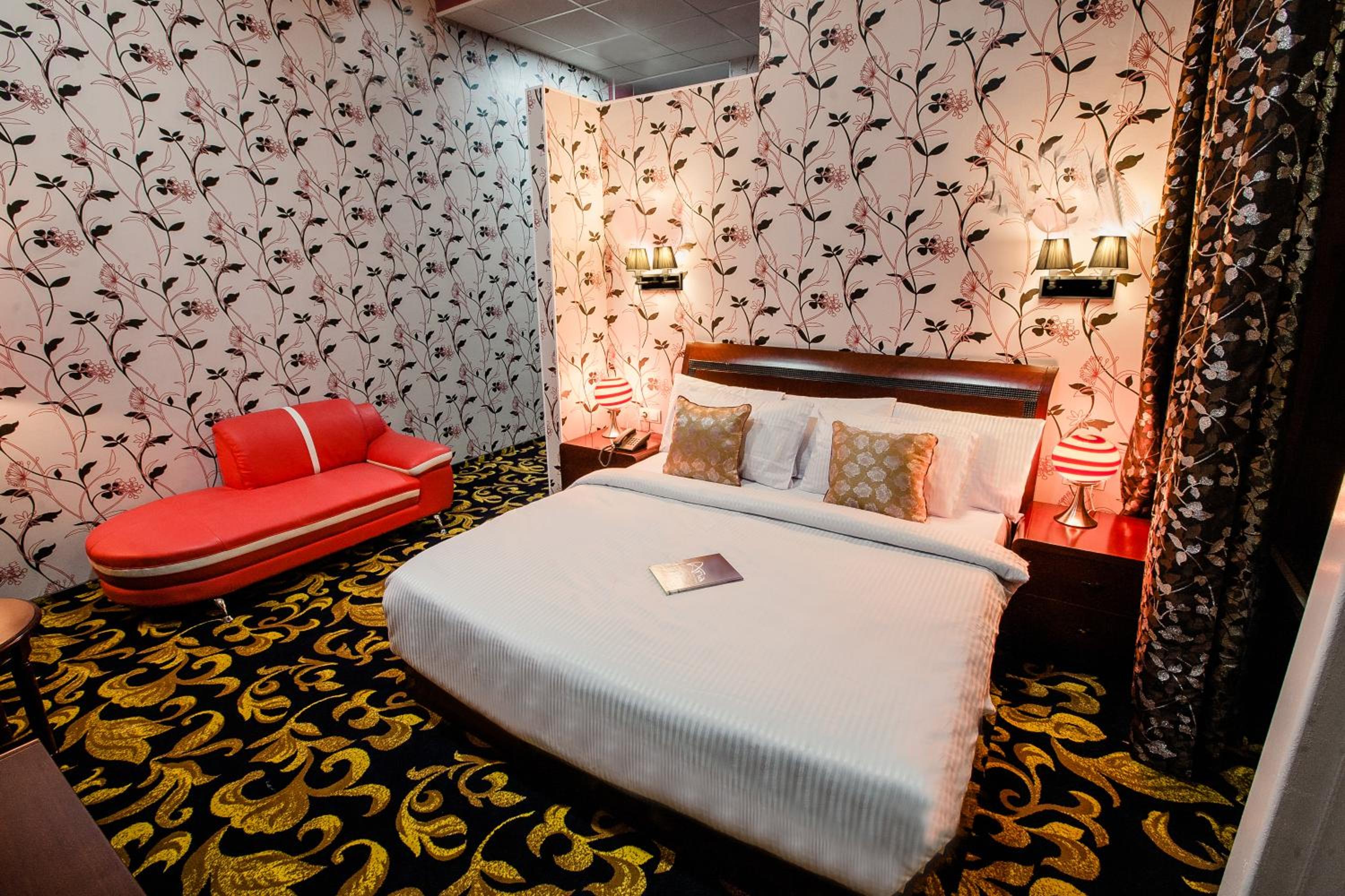Deluxe Suite photo 1