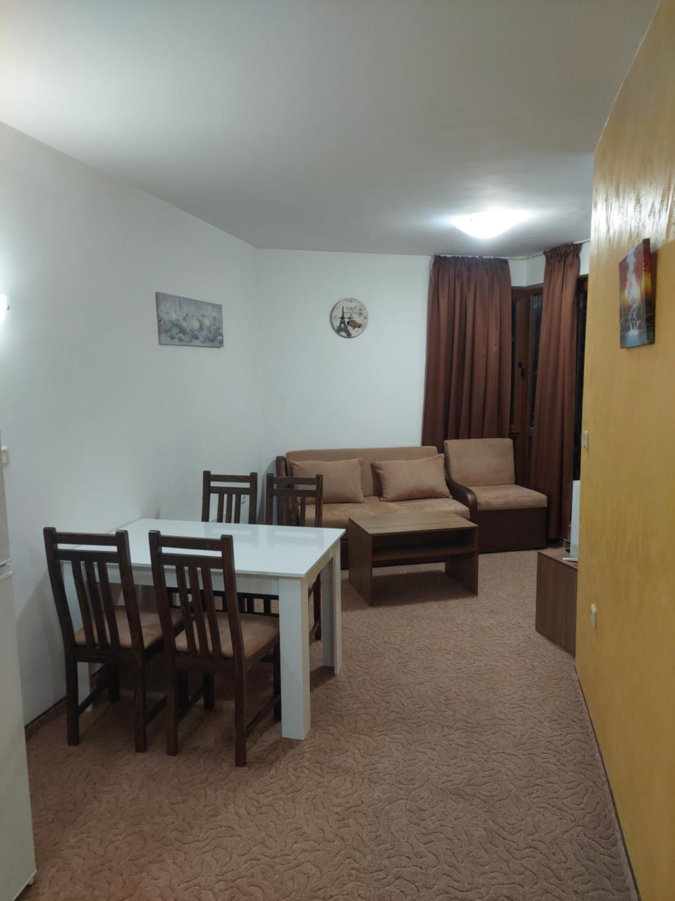 Apartment with Mountain View photo 3