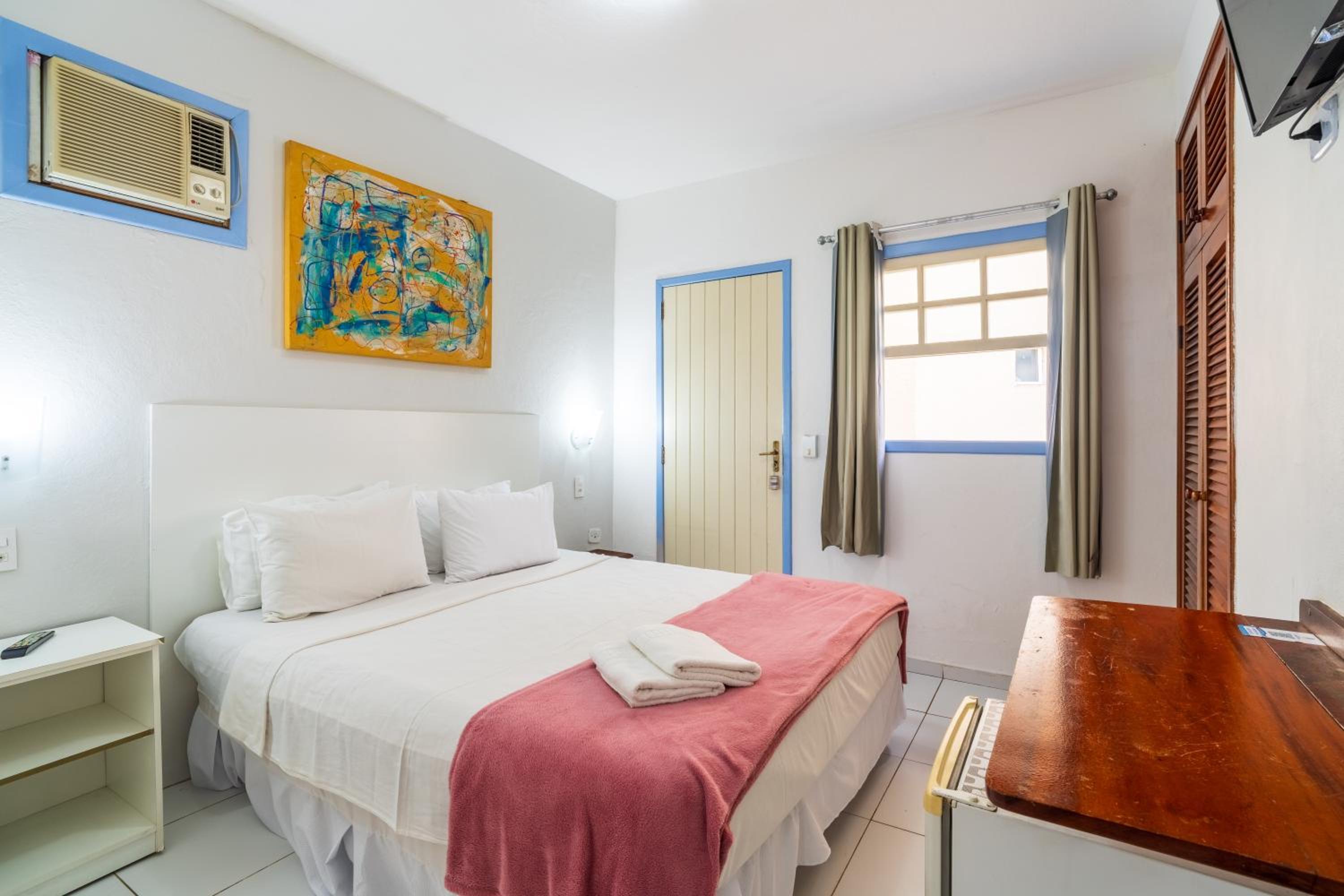 Standard Double or Twin Room photo 3