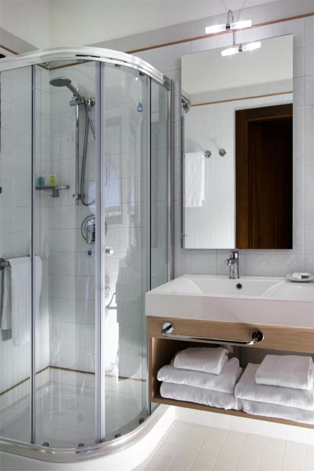 Double Room - Photo 7