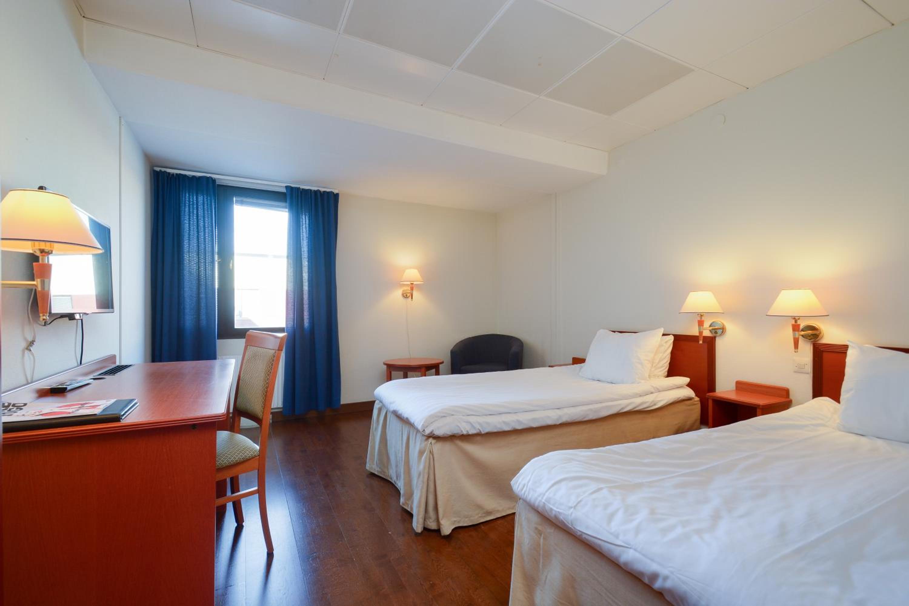 Twin Room - Photo 6