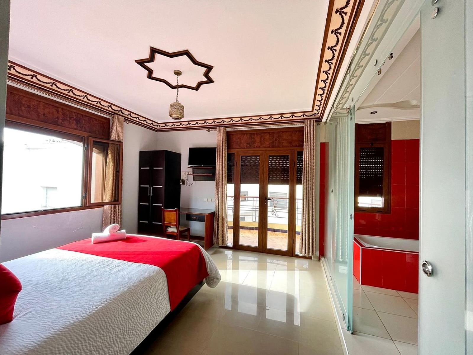 Double Room with Garden View - Photo 3