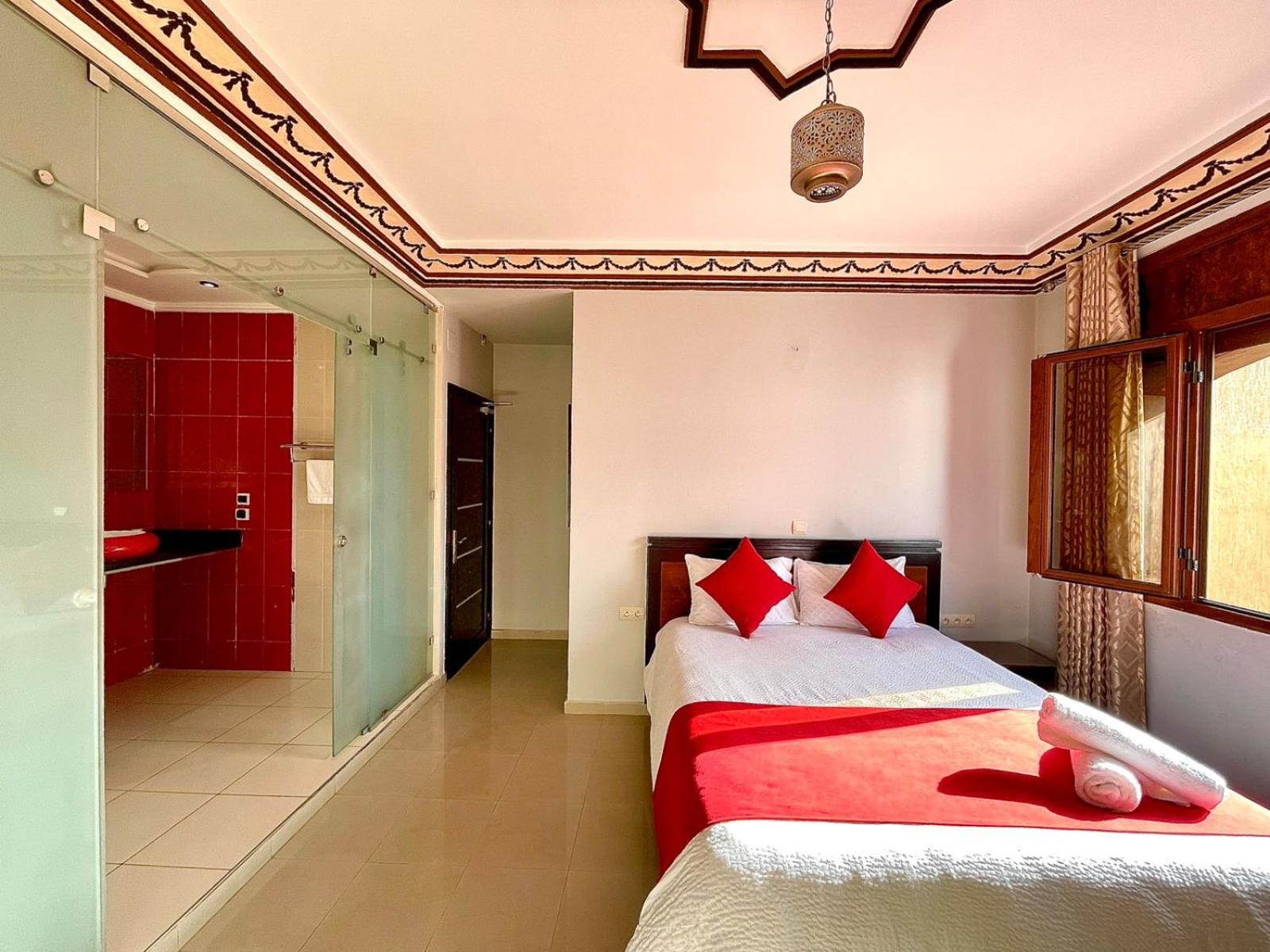 Double Room with Garden View - Photo 2