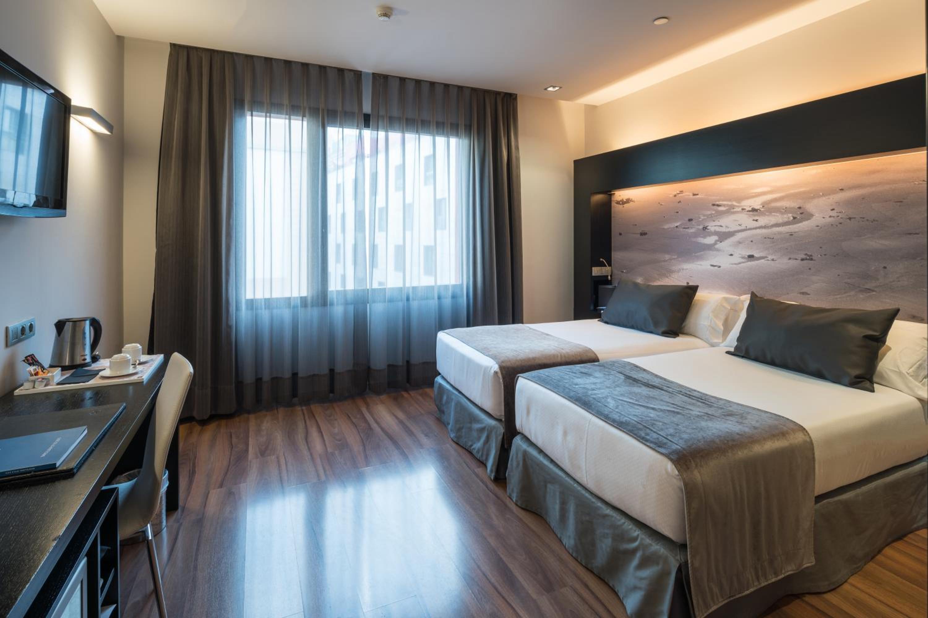 Superior Triple Room photo 3