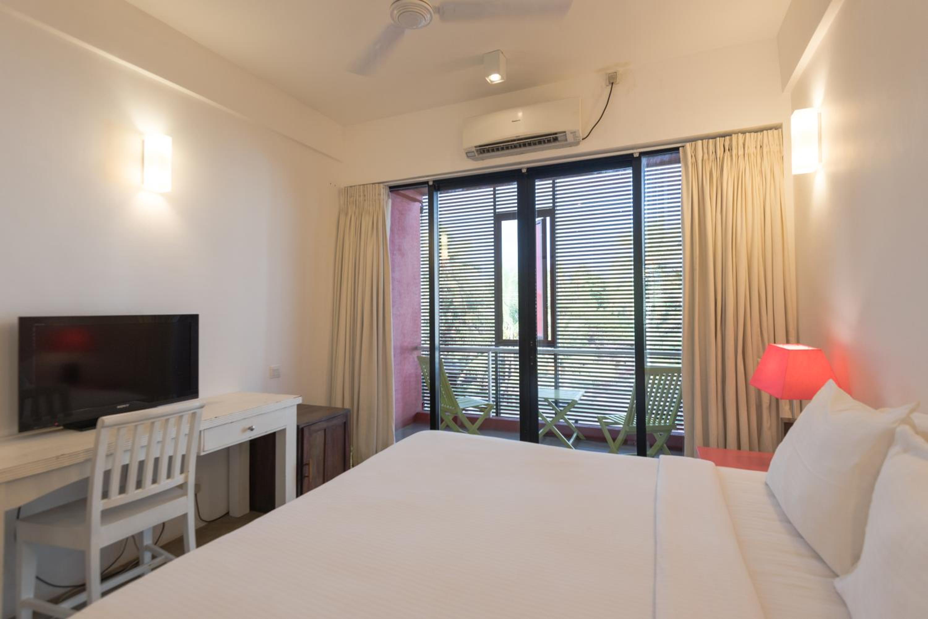 Standard Double Room with City View photo 2