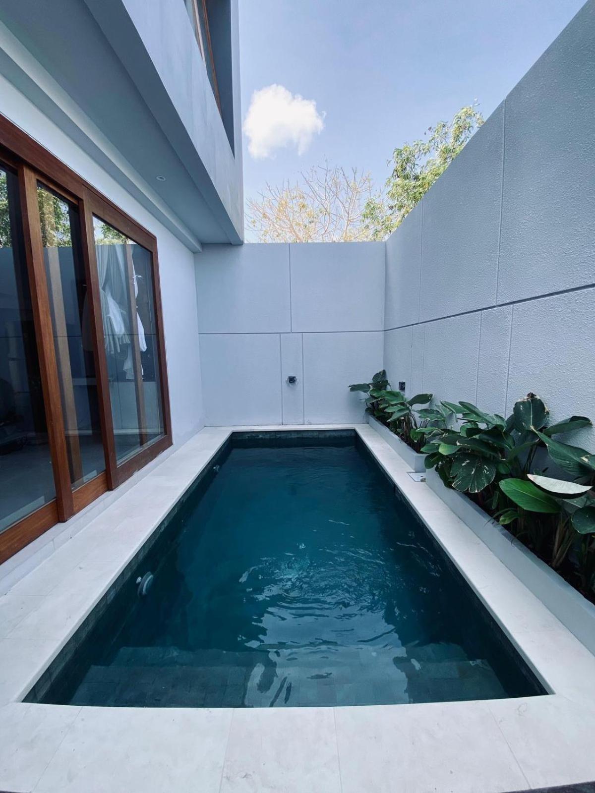 Three-Bedroom Villa photo 3