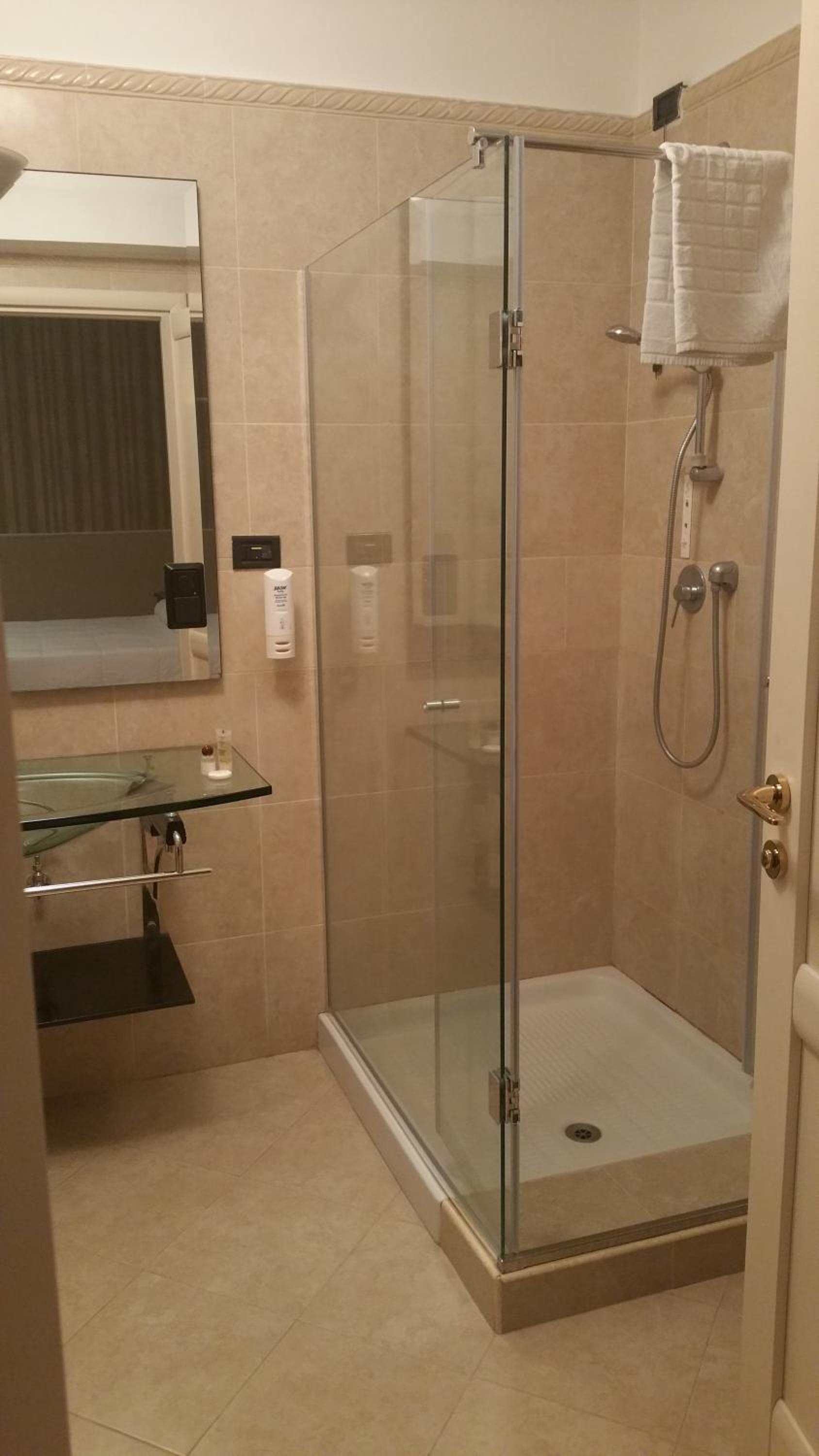 Double Or Twin Room photo 2