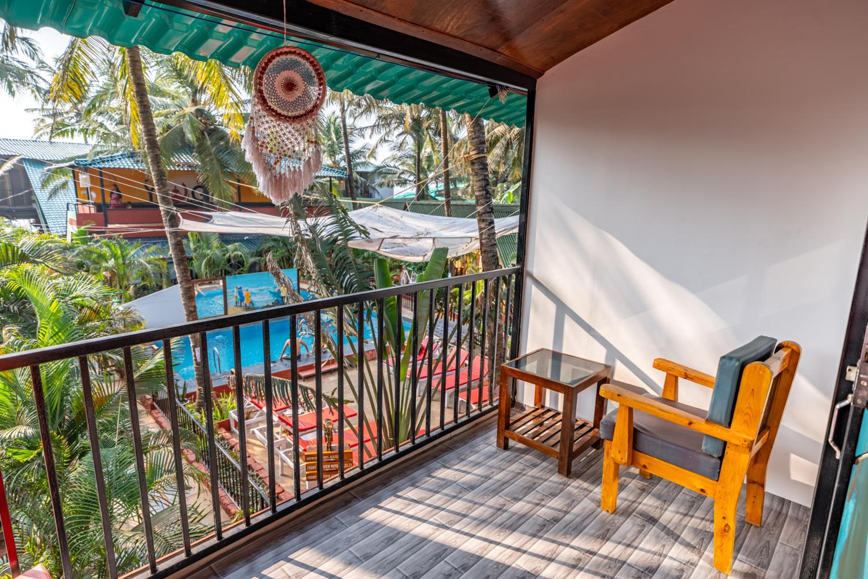 Roof Top Pool View Hut - Photo 4