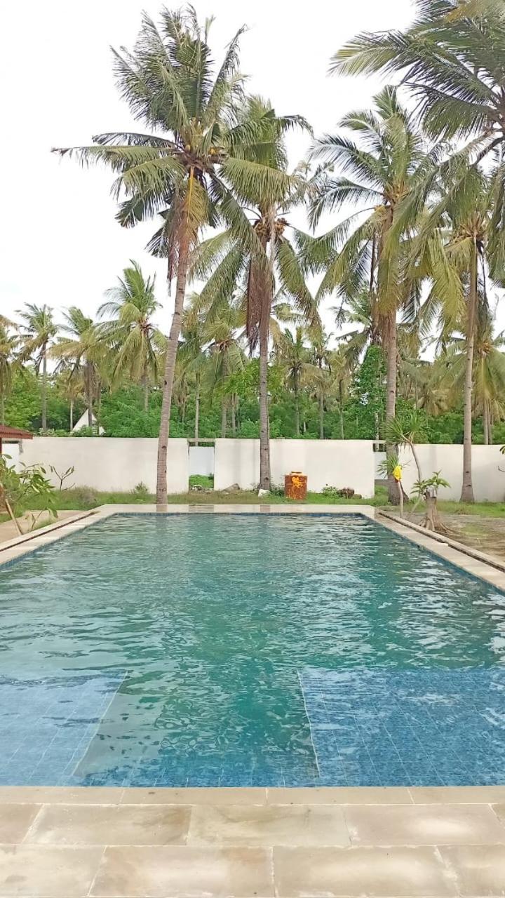 Queen Room with Pool View - Photo 4