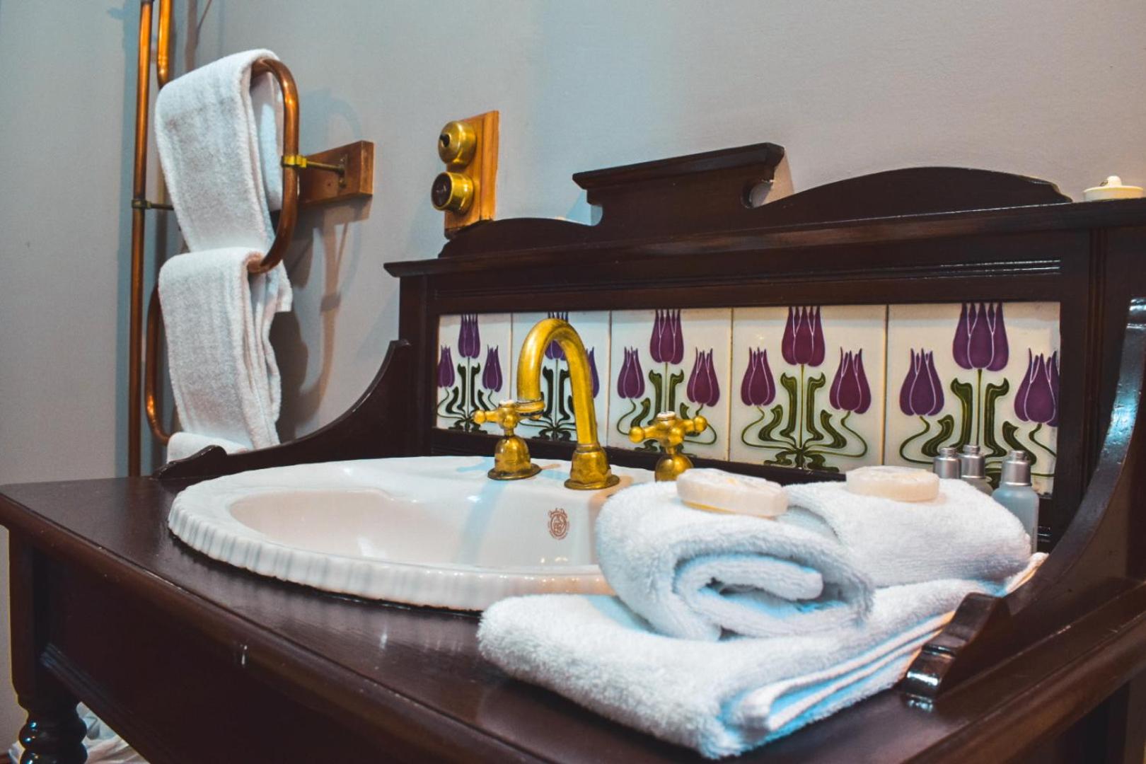 Double Room with Private Bathroom photo 1