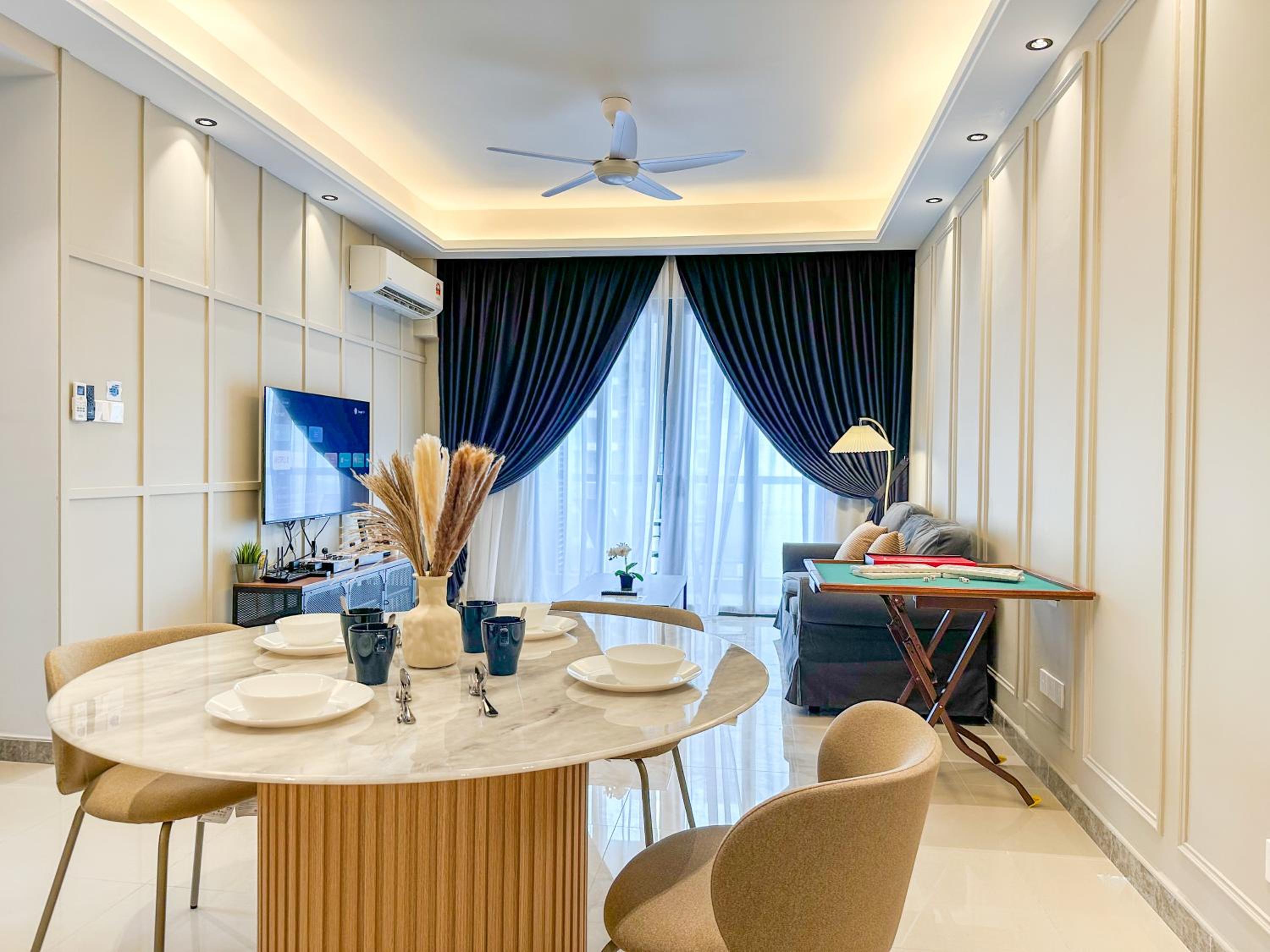 Two-Bedroom Apartment with Balcony and Sea View