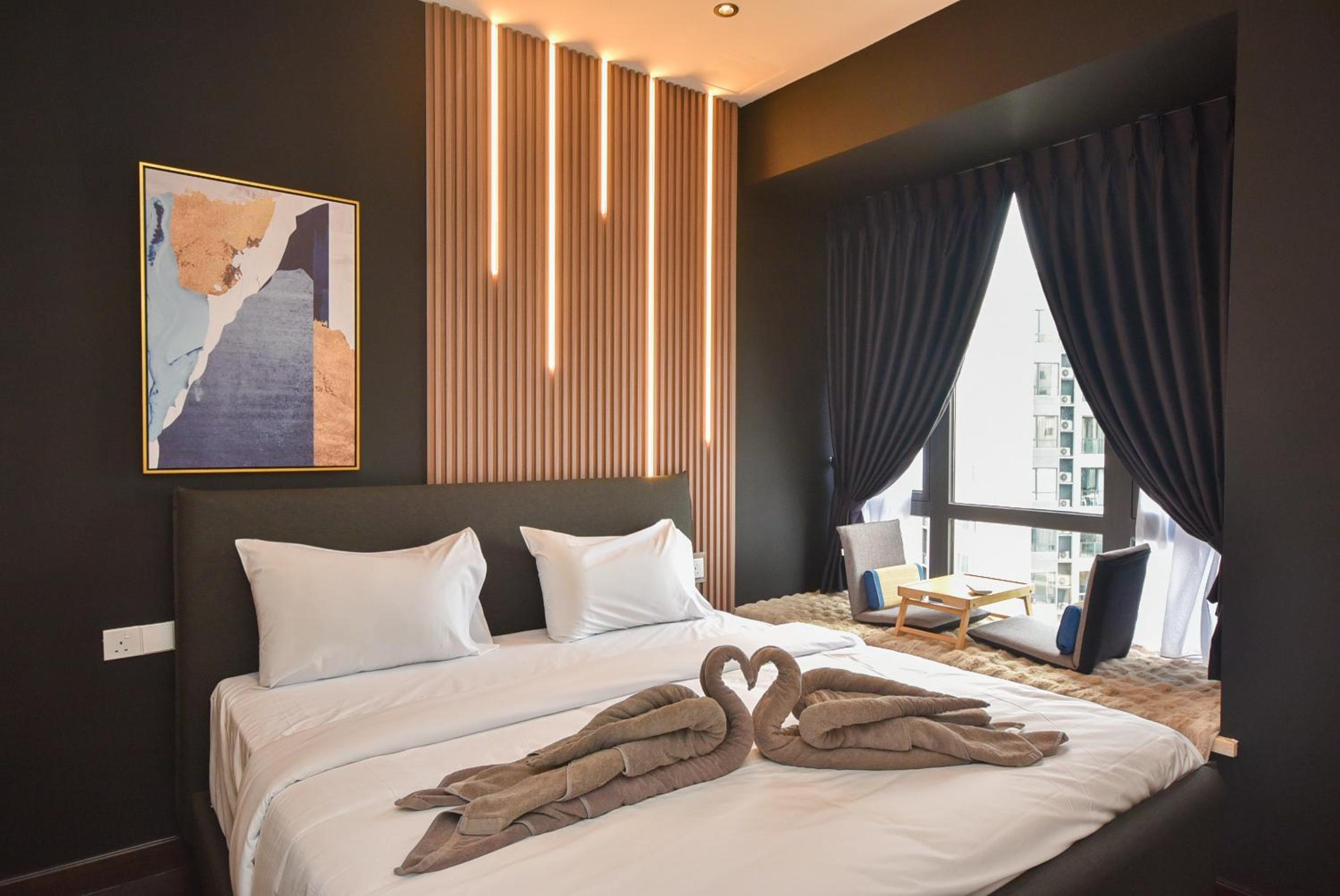 Two-Bedroom Apartment with Balcony photo 2