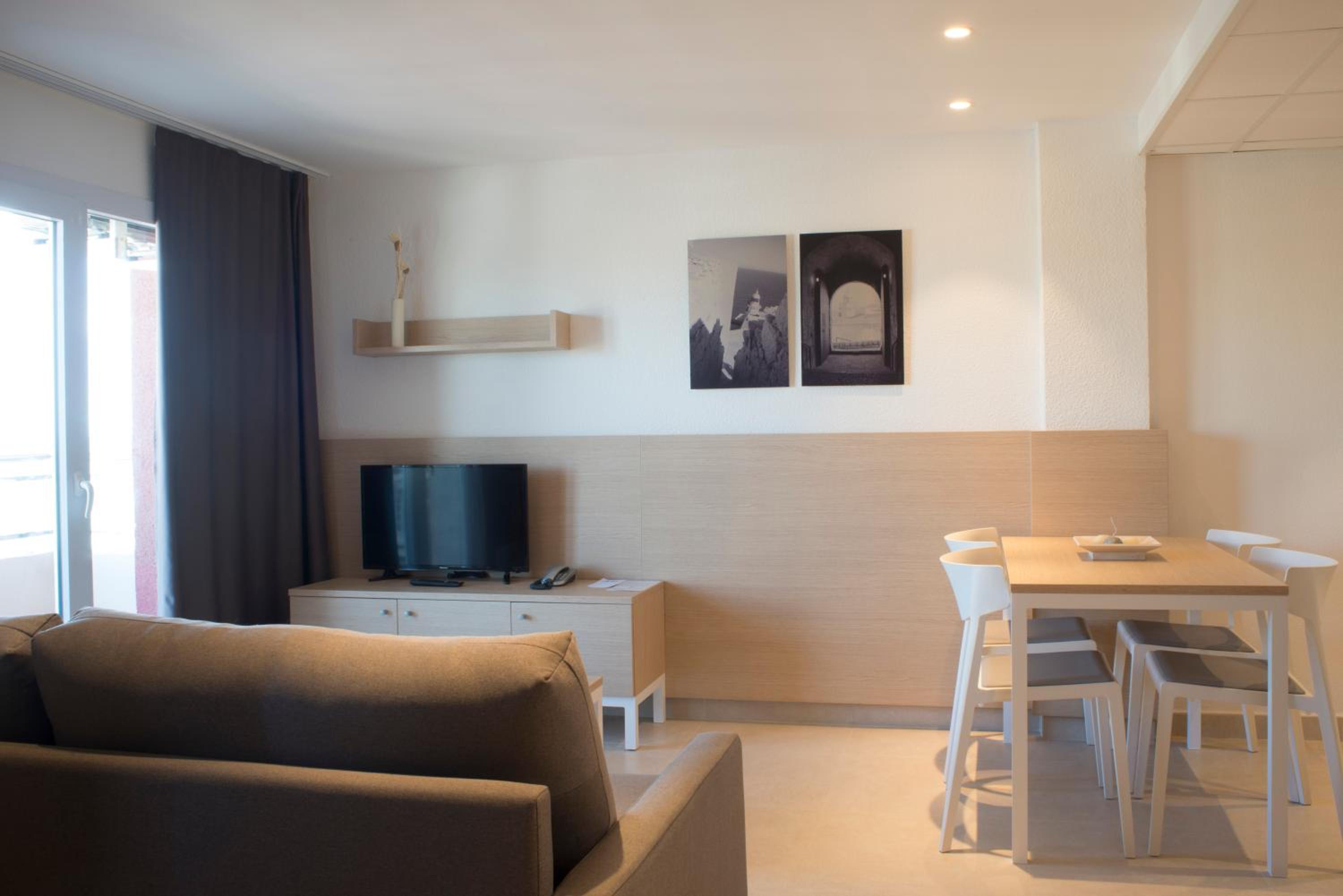 Apartment (2 Adults) - Photo 12