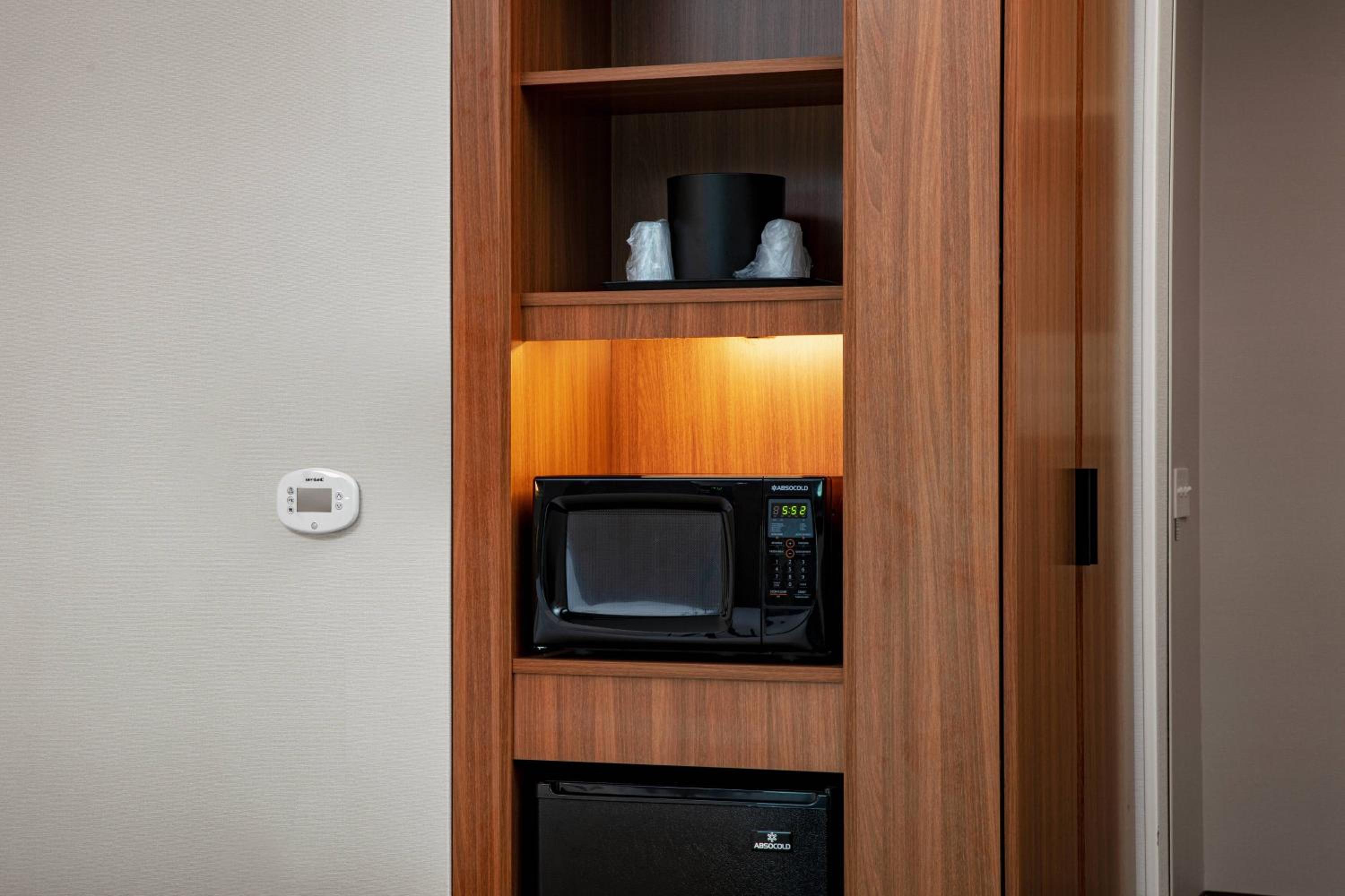 King Room - Hearing Accessible - Photo 5