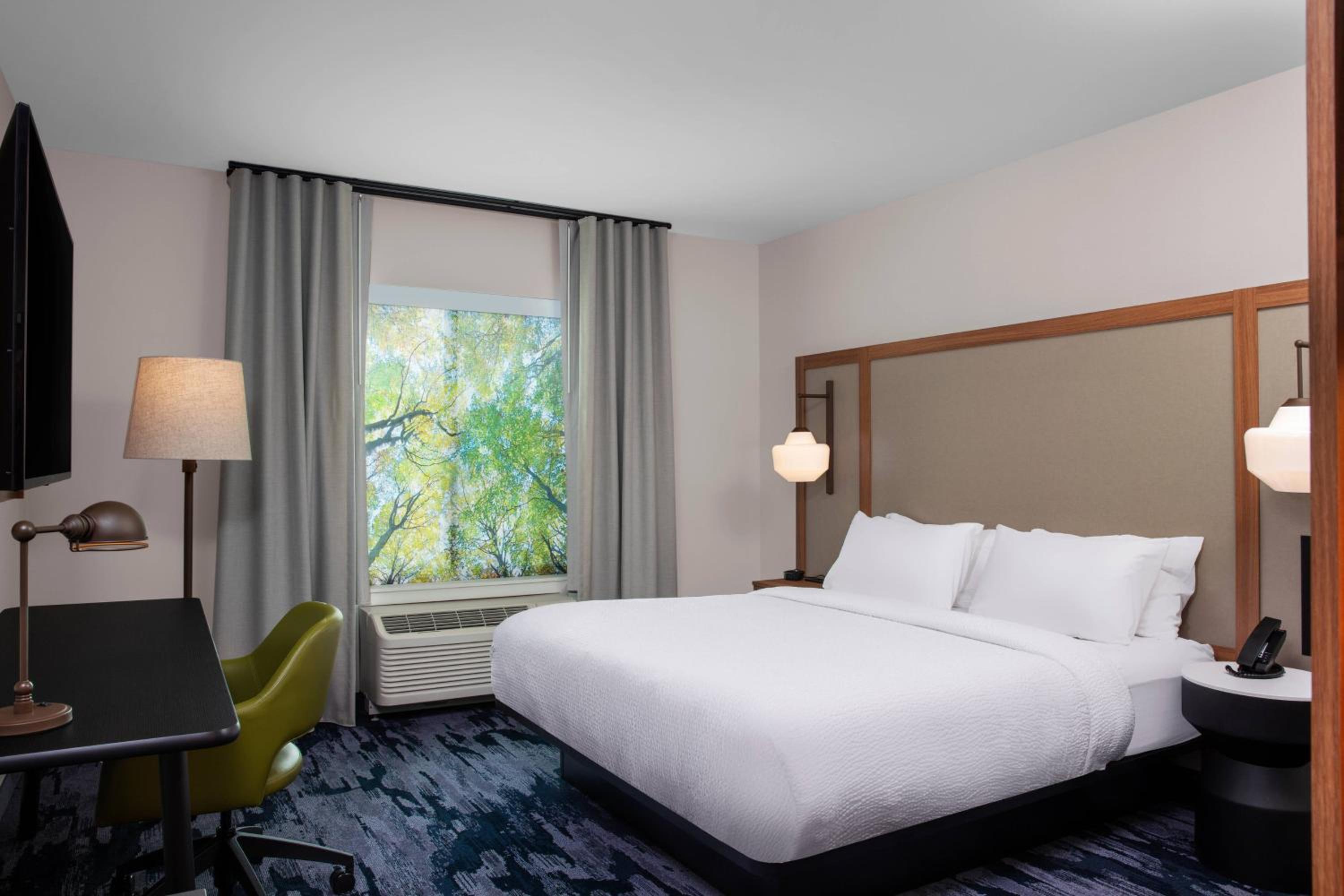 King Room - Hearing Accessible - Photo 2