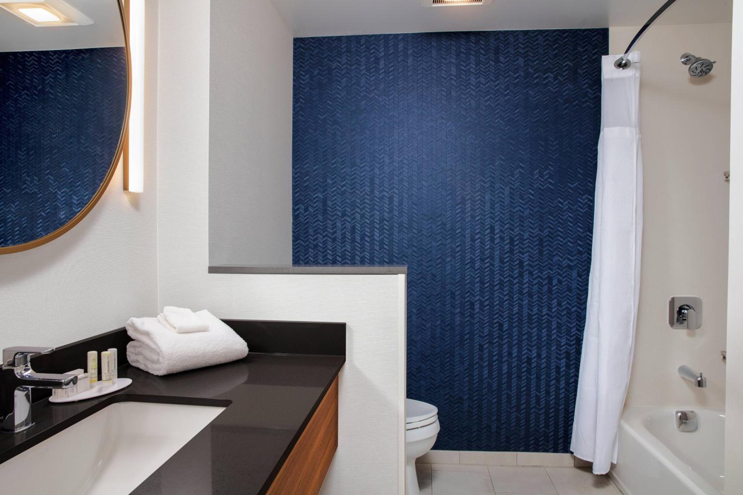 King Room - Hearing Accessible - Photo 6