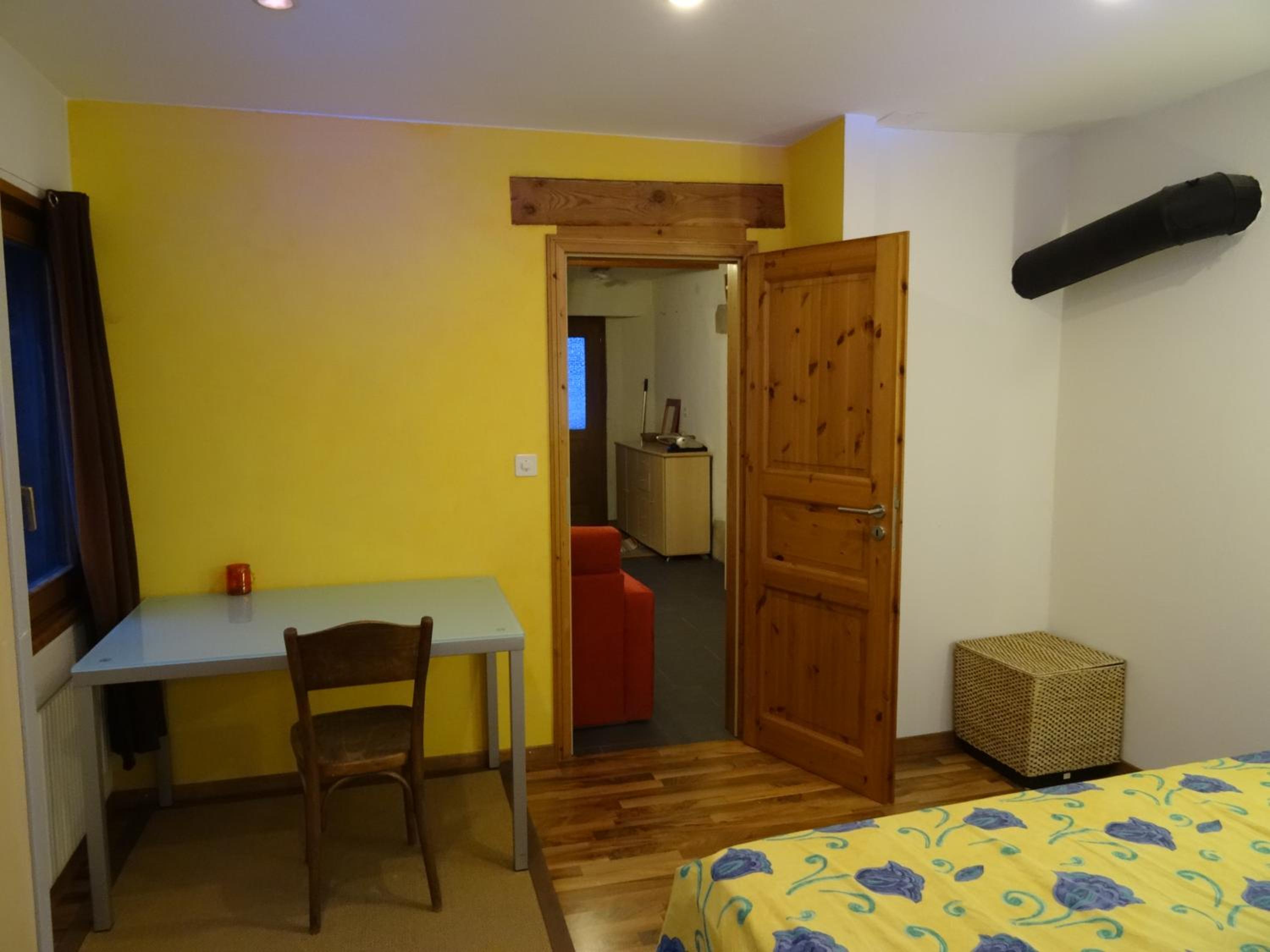 Apartment with Mountain View photo 1