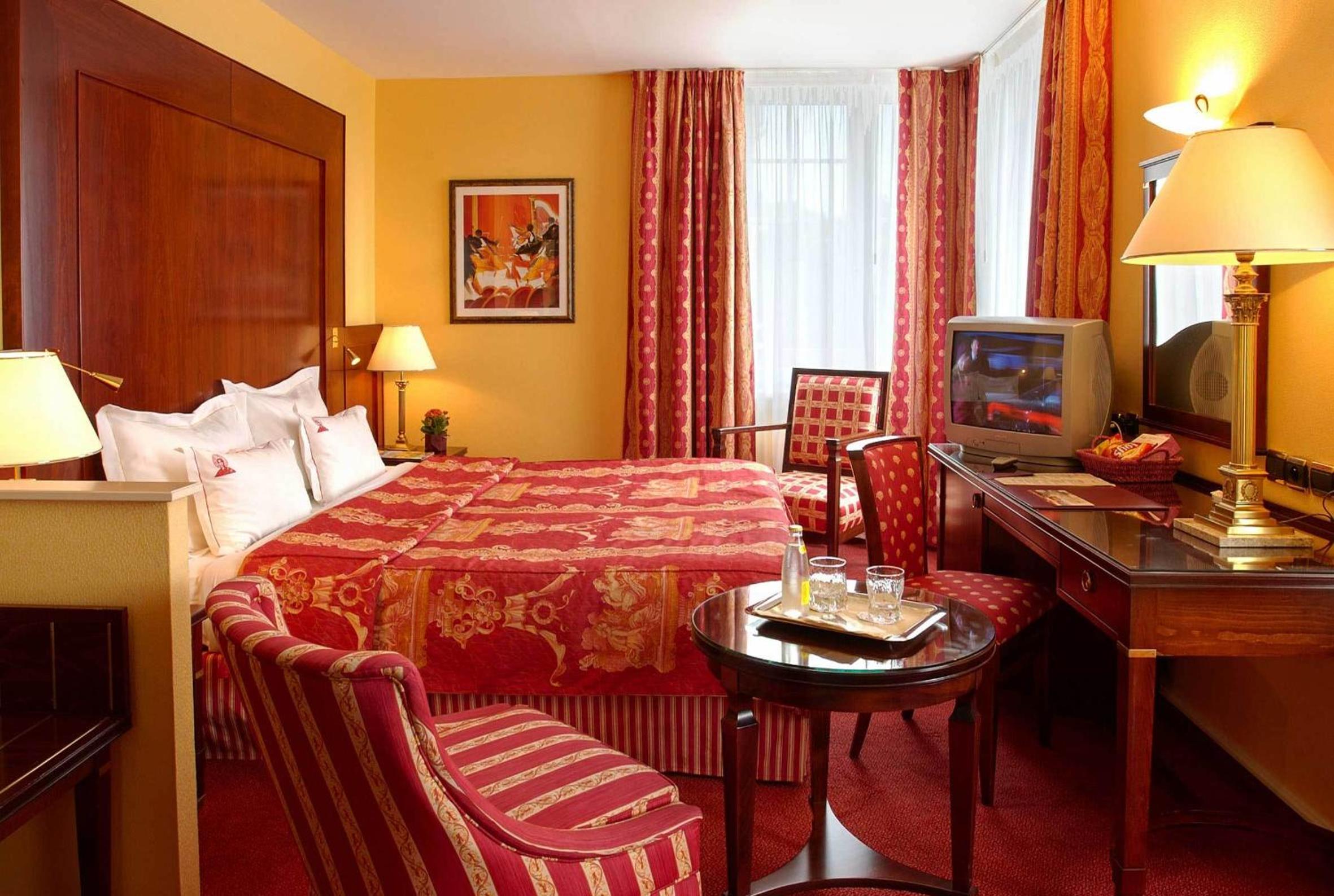 Prestige Room