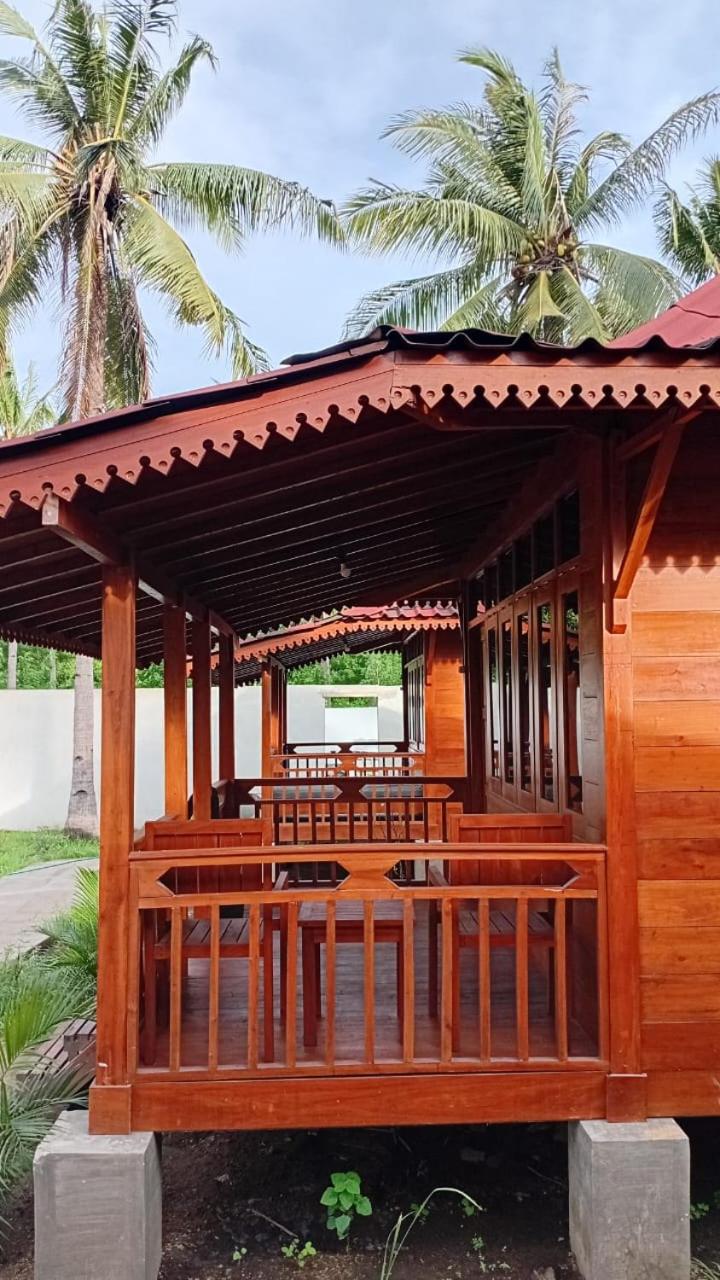 Queen Room with Pool View - Photo 3