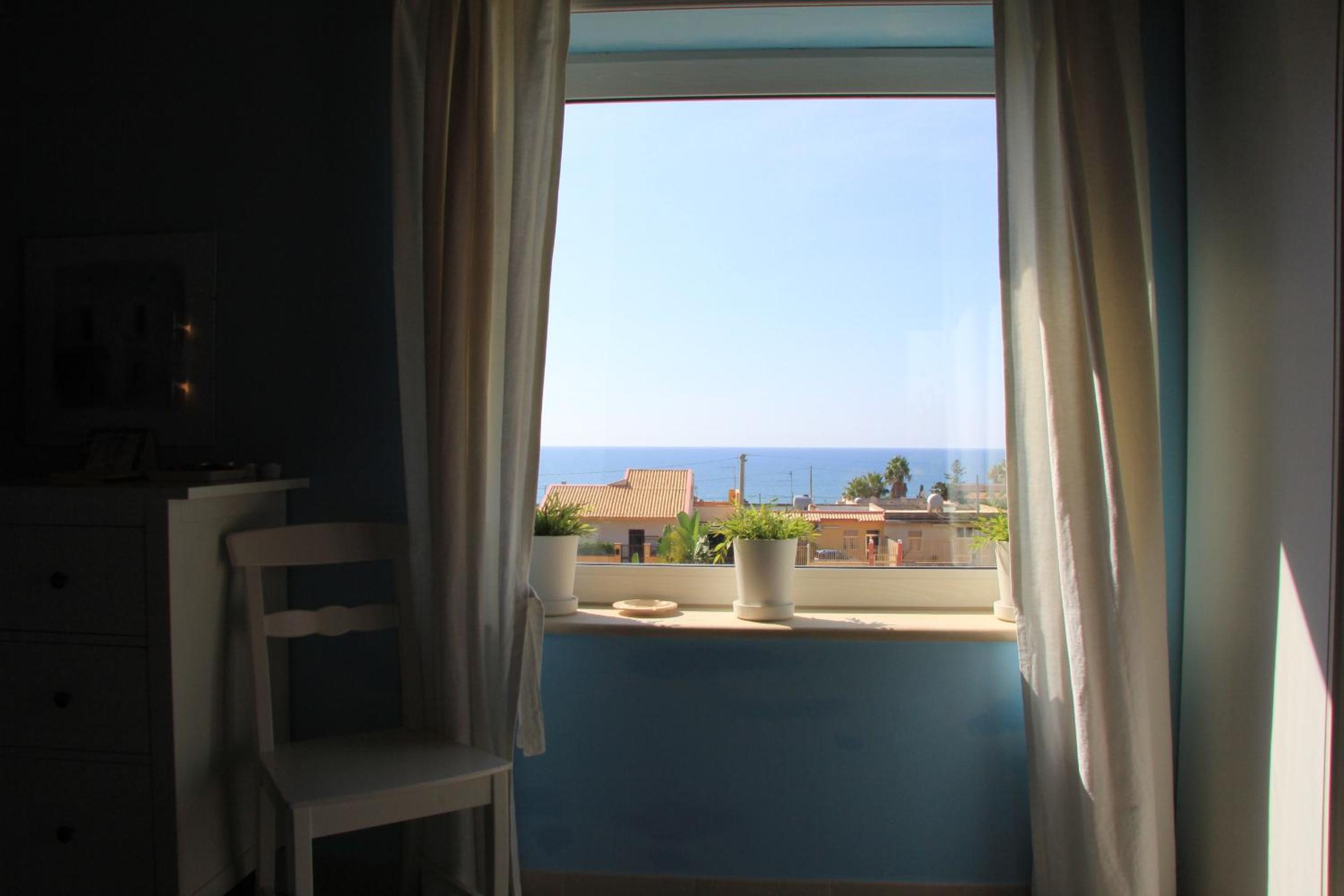 King Room with Sea View photo 3
