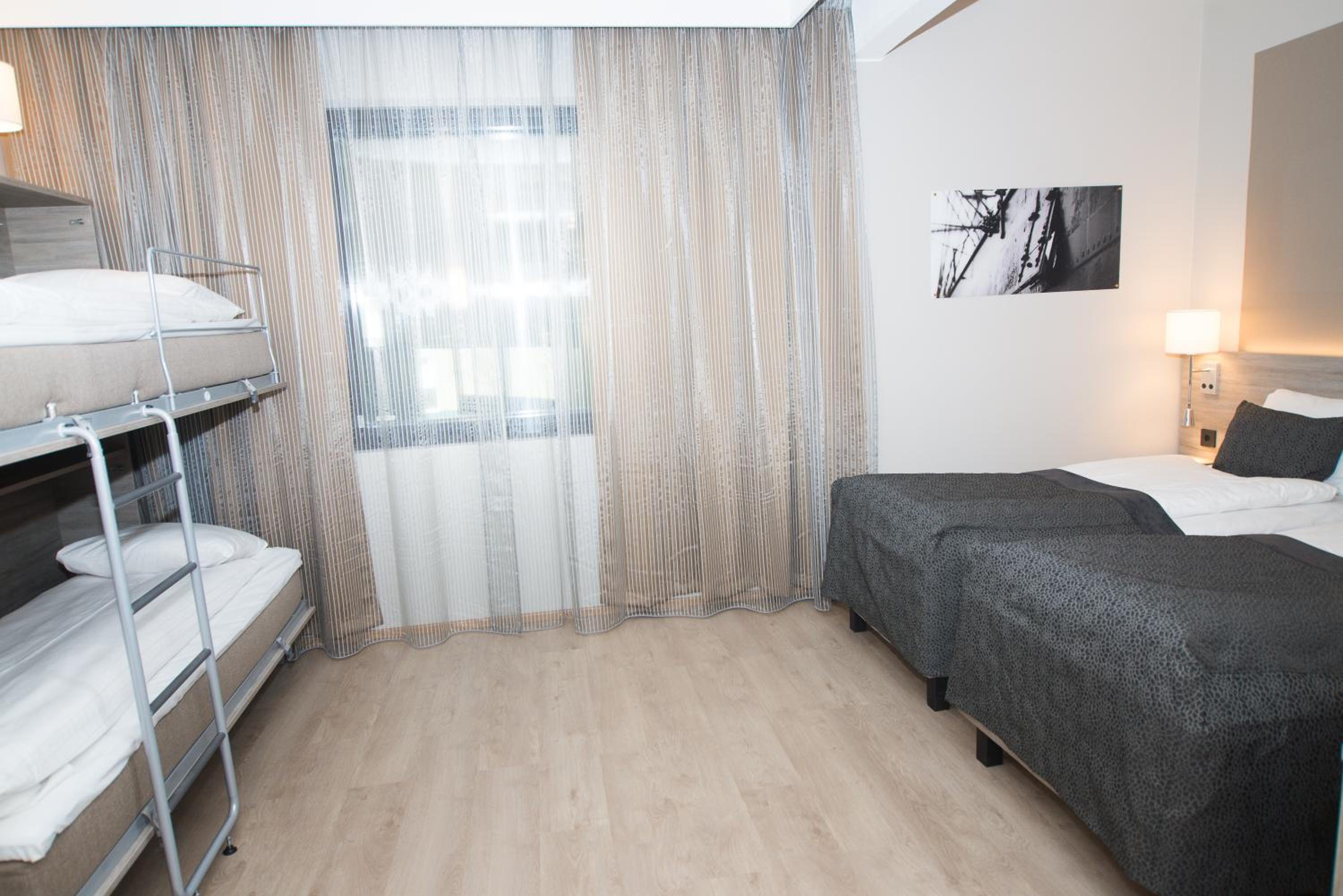 Classic Quadruple Room photo 2