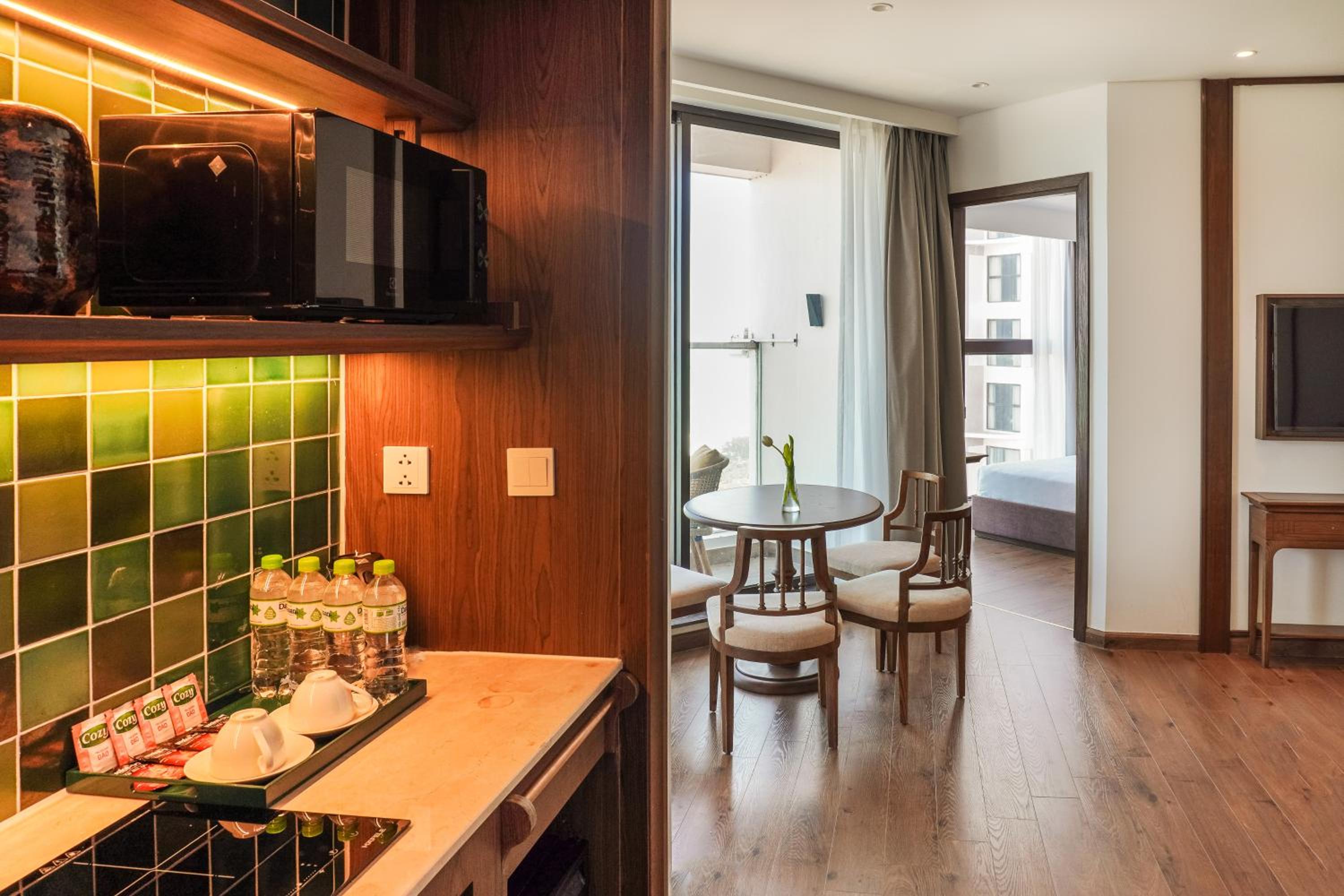 Two-Bedroom Apartment with Balcony and Sea View