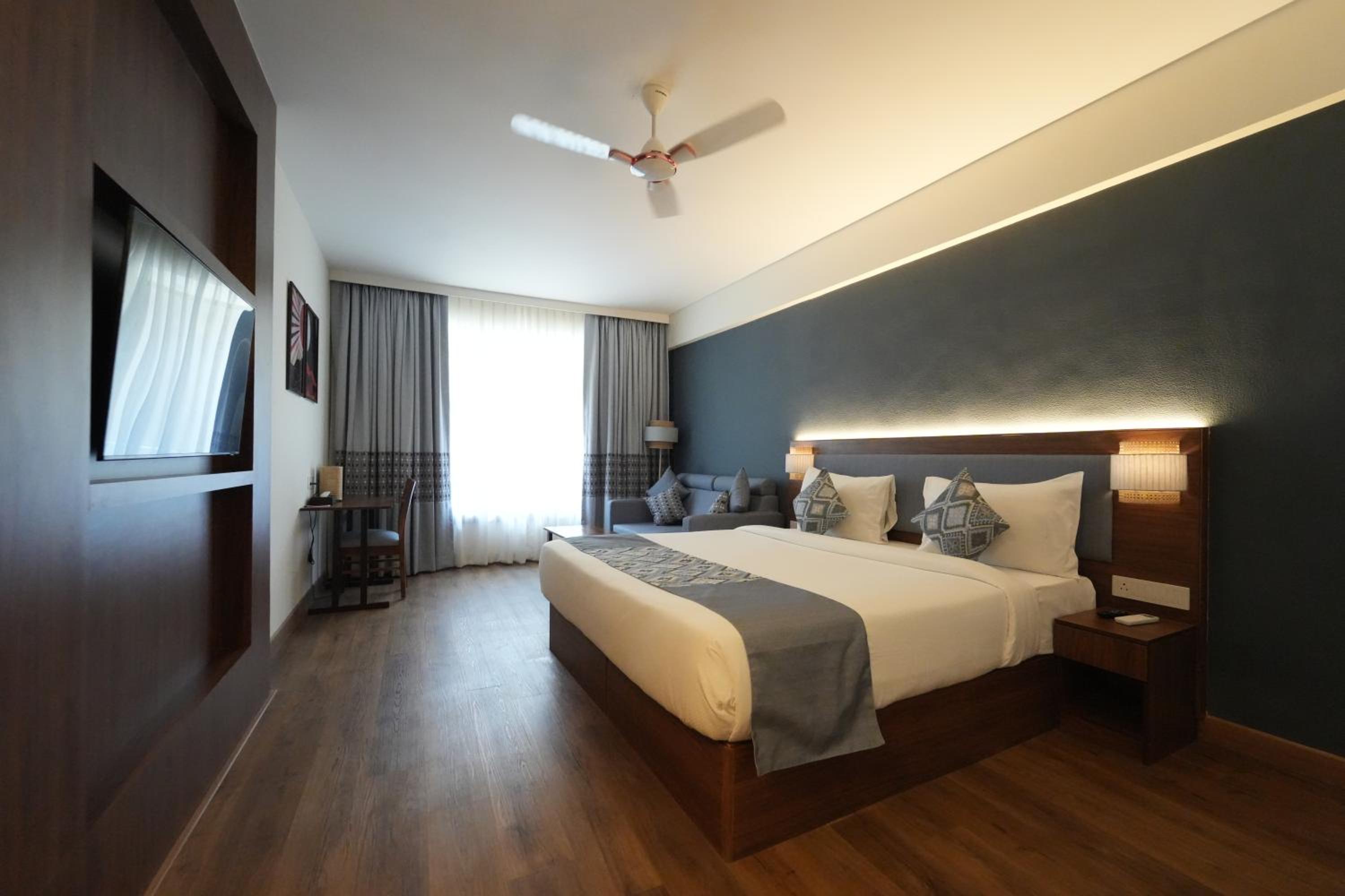 Executive Room - Photo 3