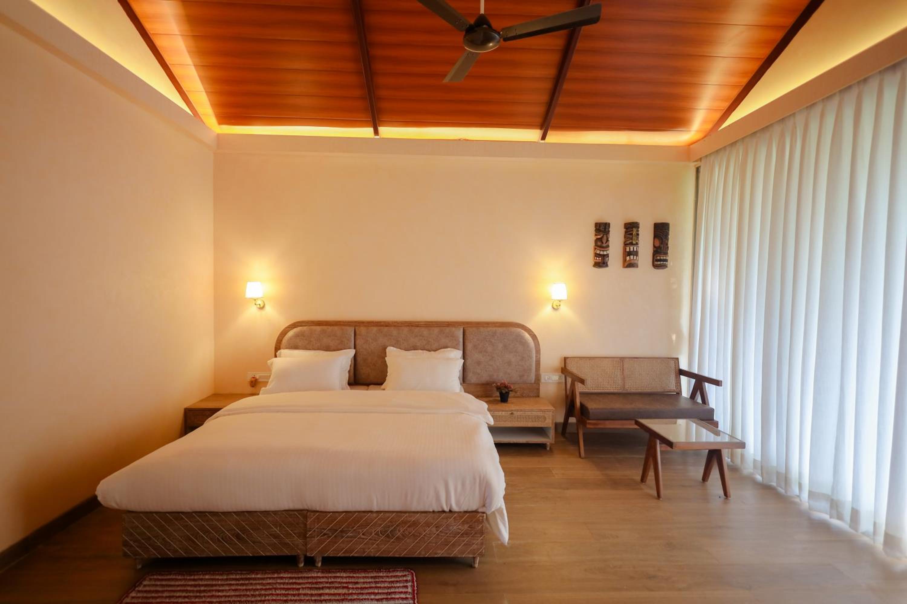 Luxury Cottage Room - Photo 4