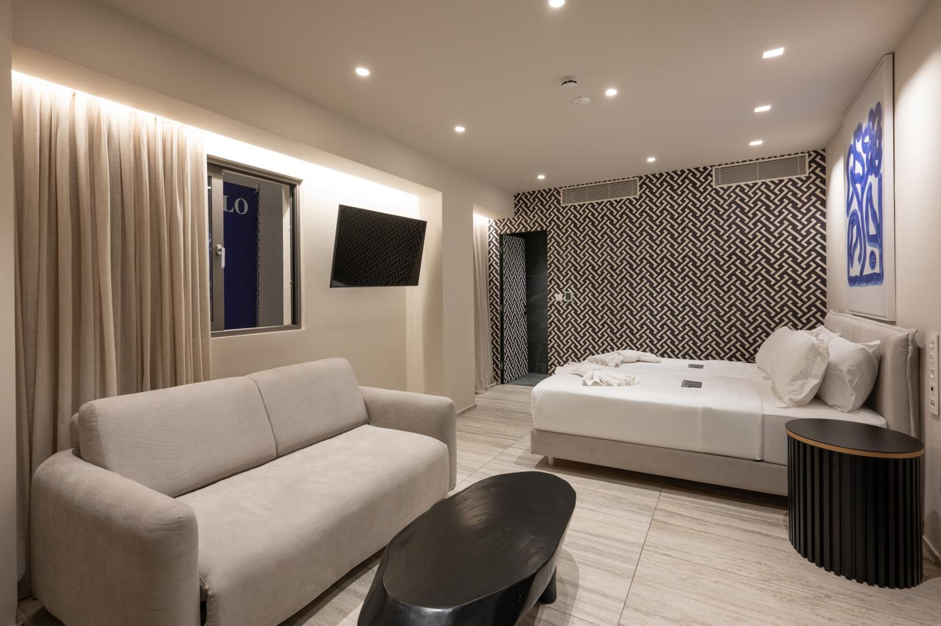 Acropolis Family Room